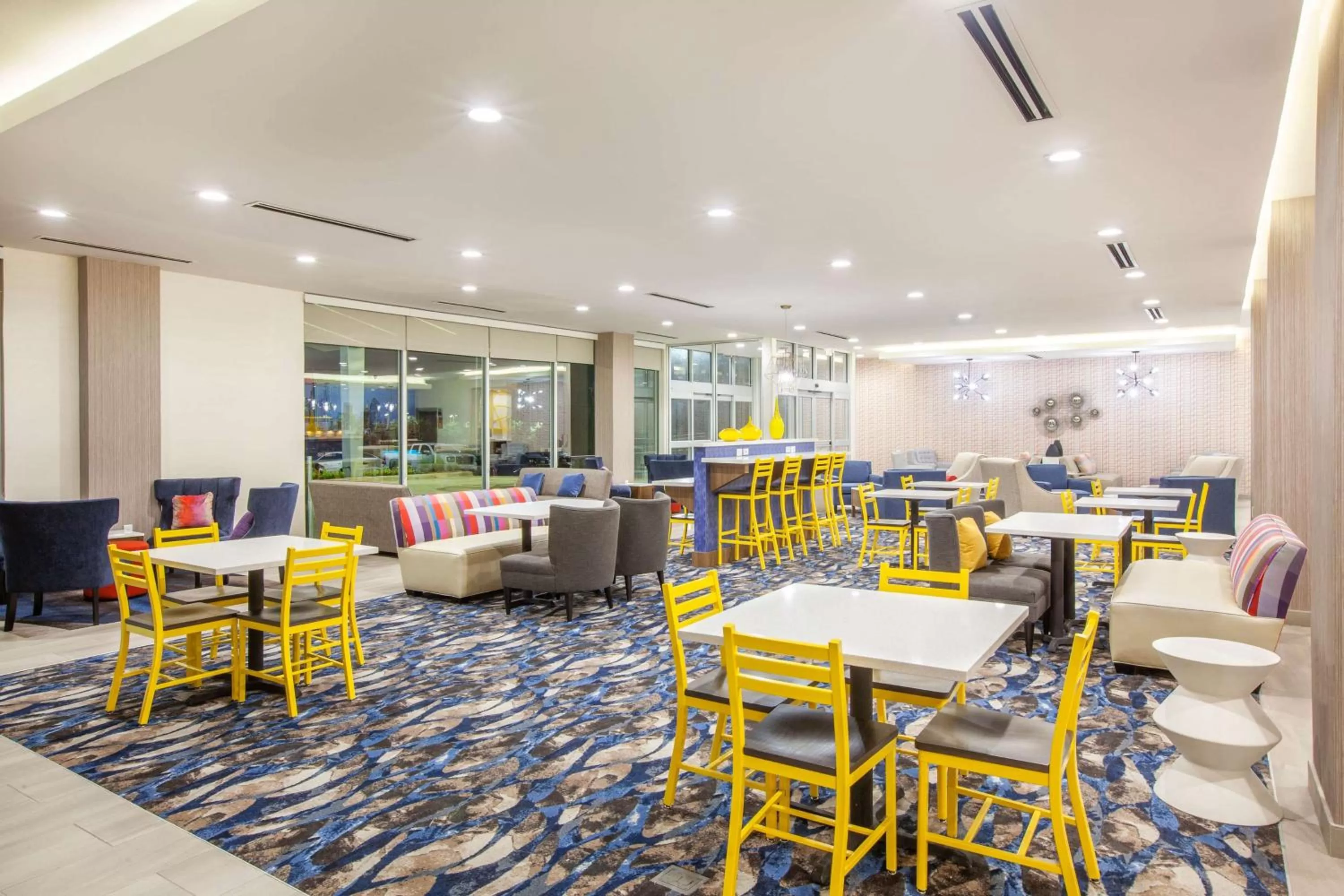 Restaurant/places to eat in La Quinta by Wyndham Dallas Duncanville