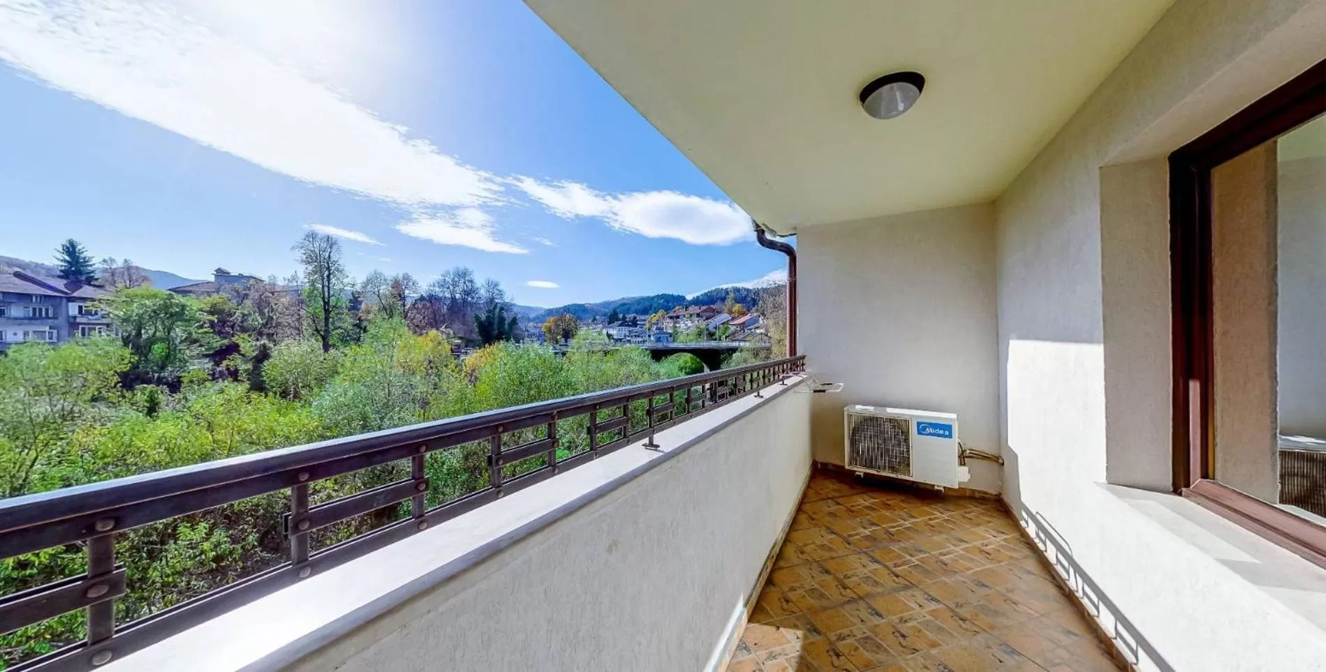 Balcony/Terrace in Troyan Plaza Hotel