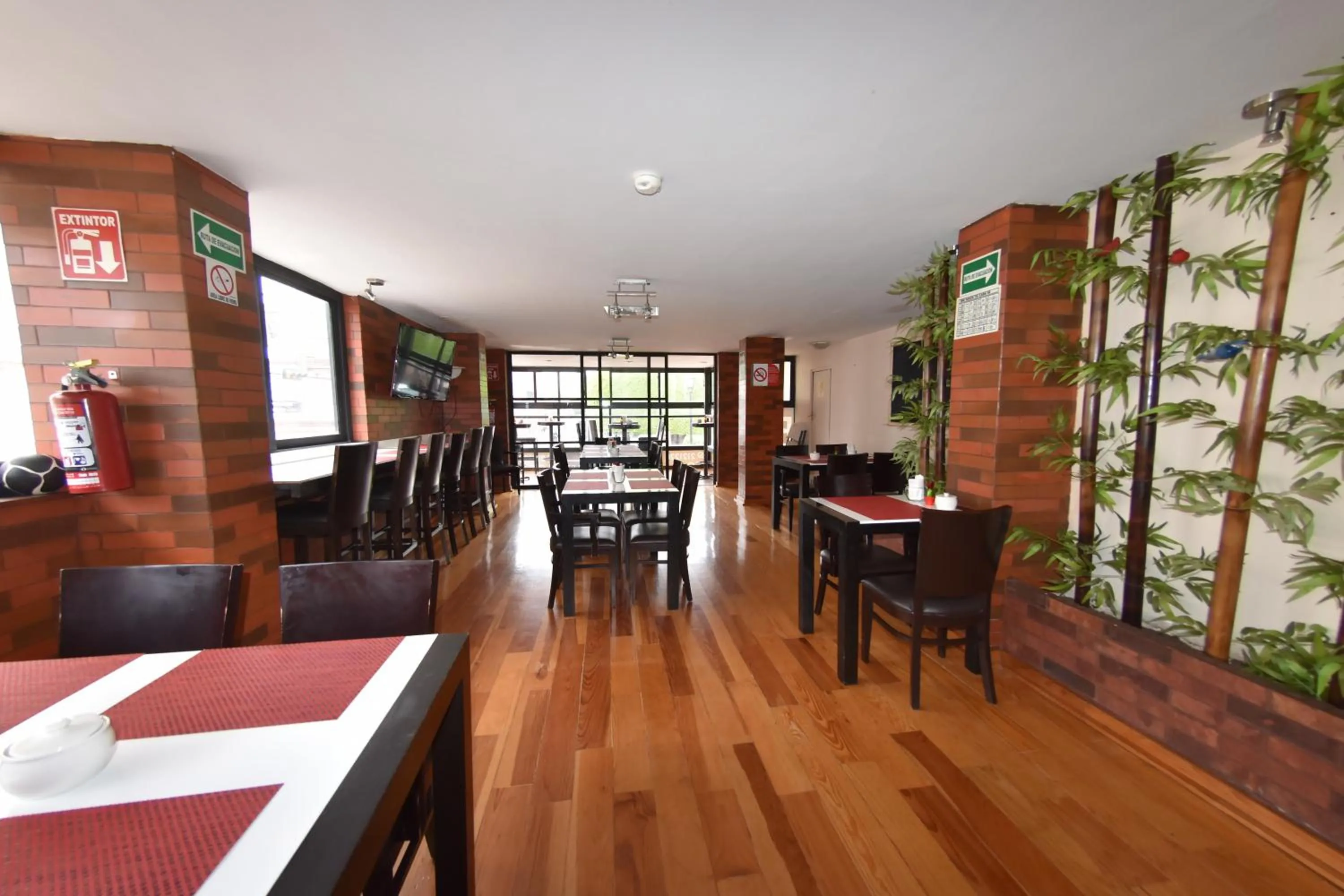 Food and drinks in Centro 19 Hotel