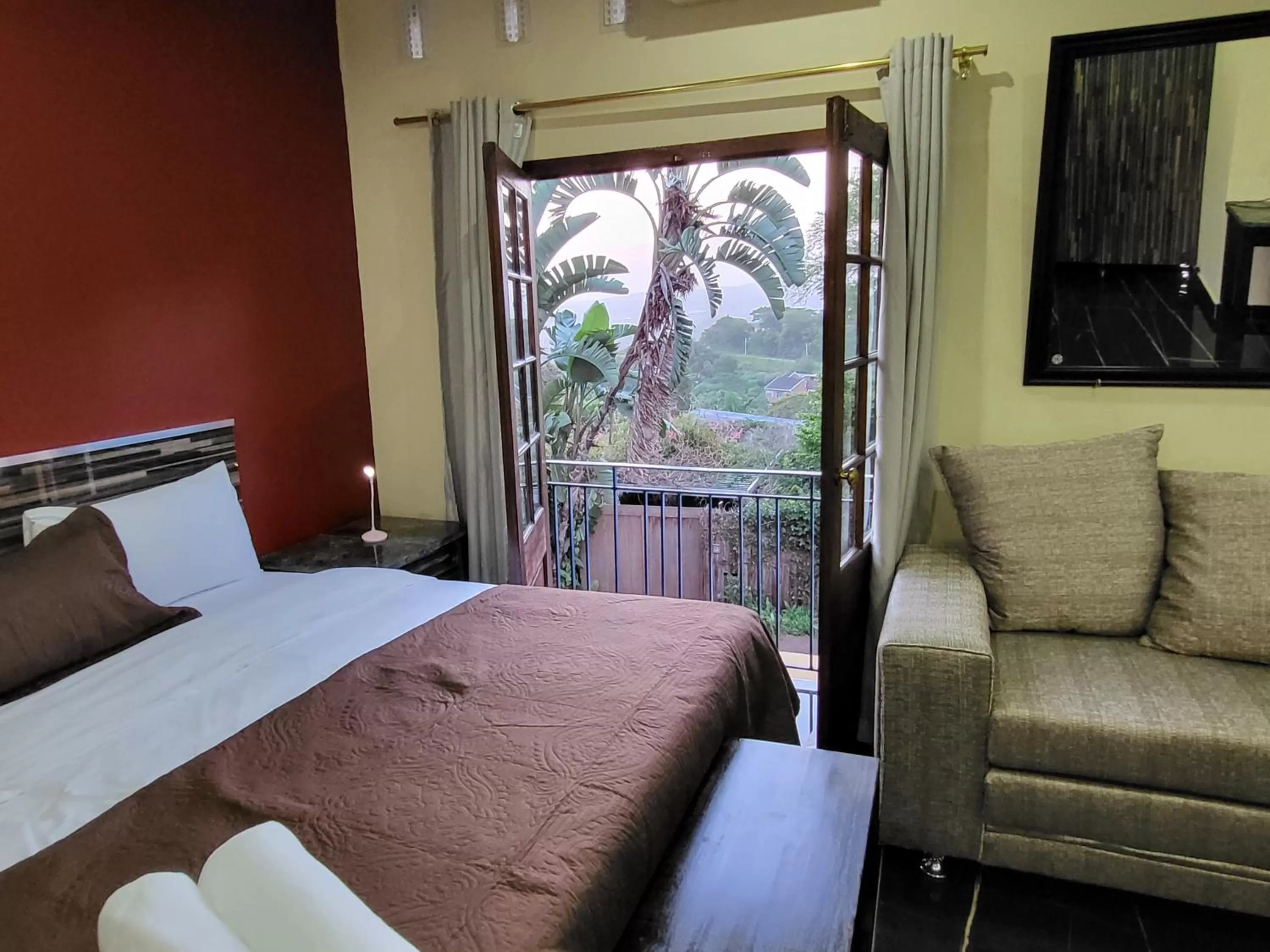 Bed in Gem of Manor drive