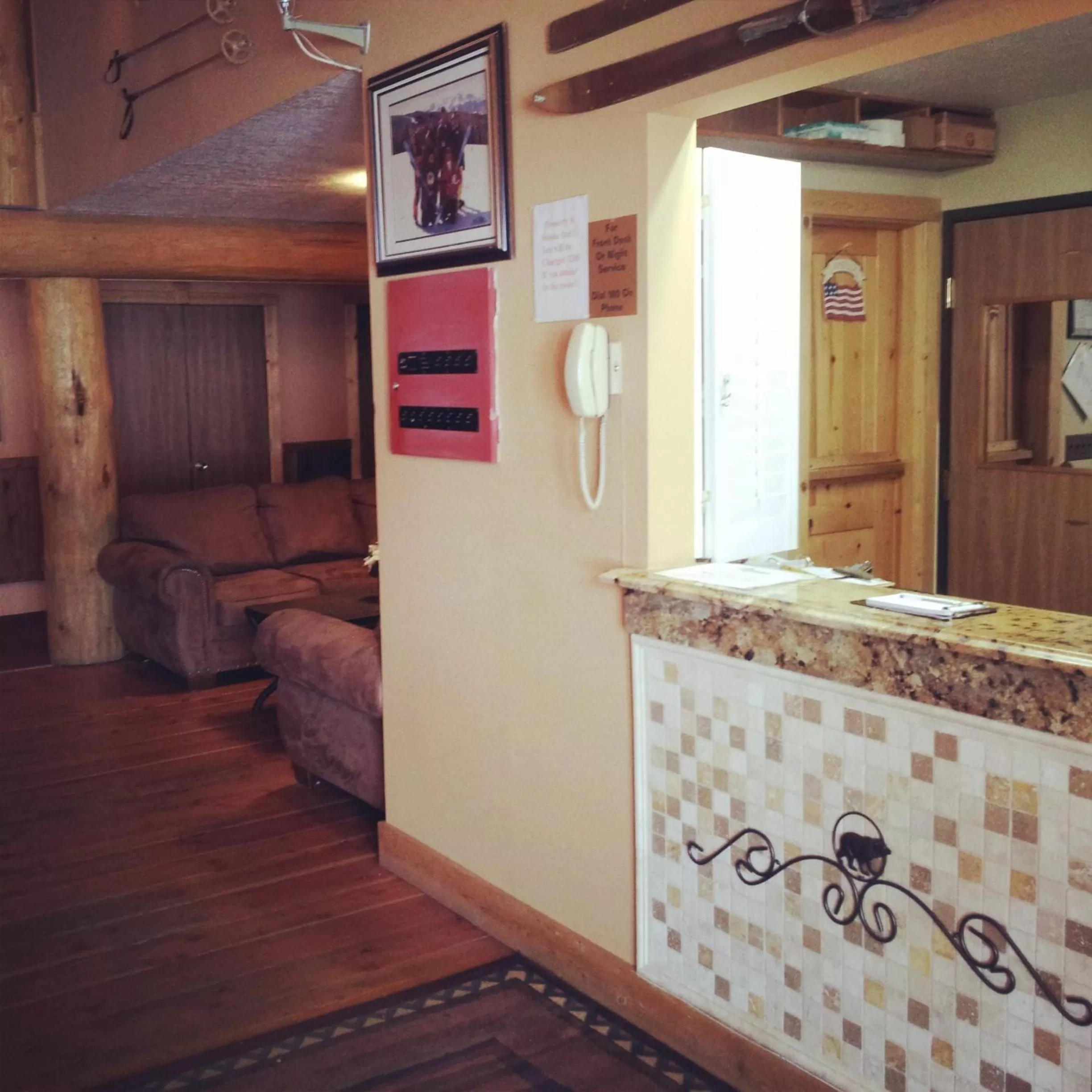 Lobby or reception in New Summit Inn