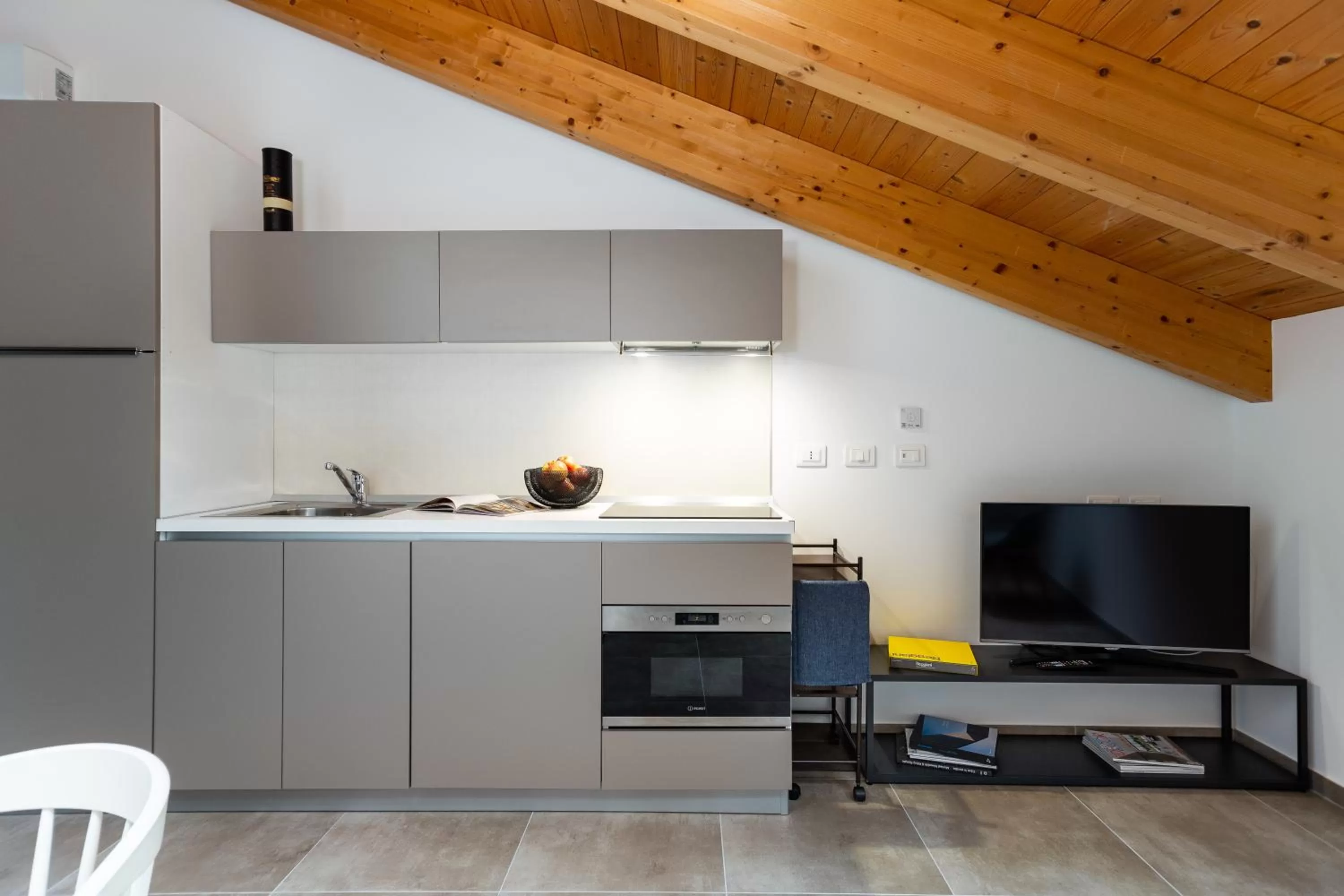 Kitchen or kitchenette in Aurum Aparthotels Pianell 10