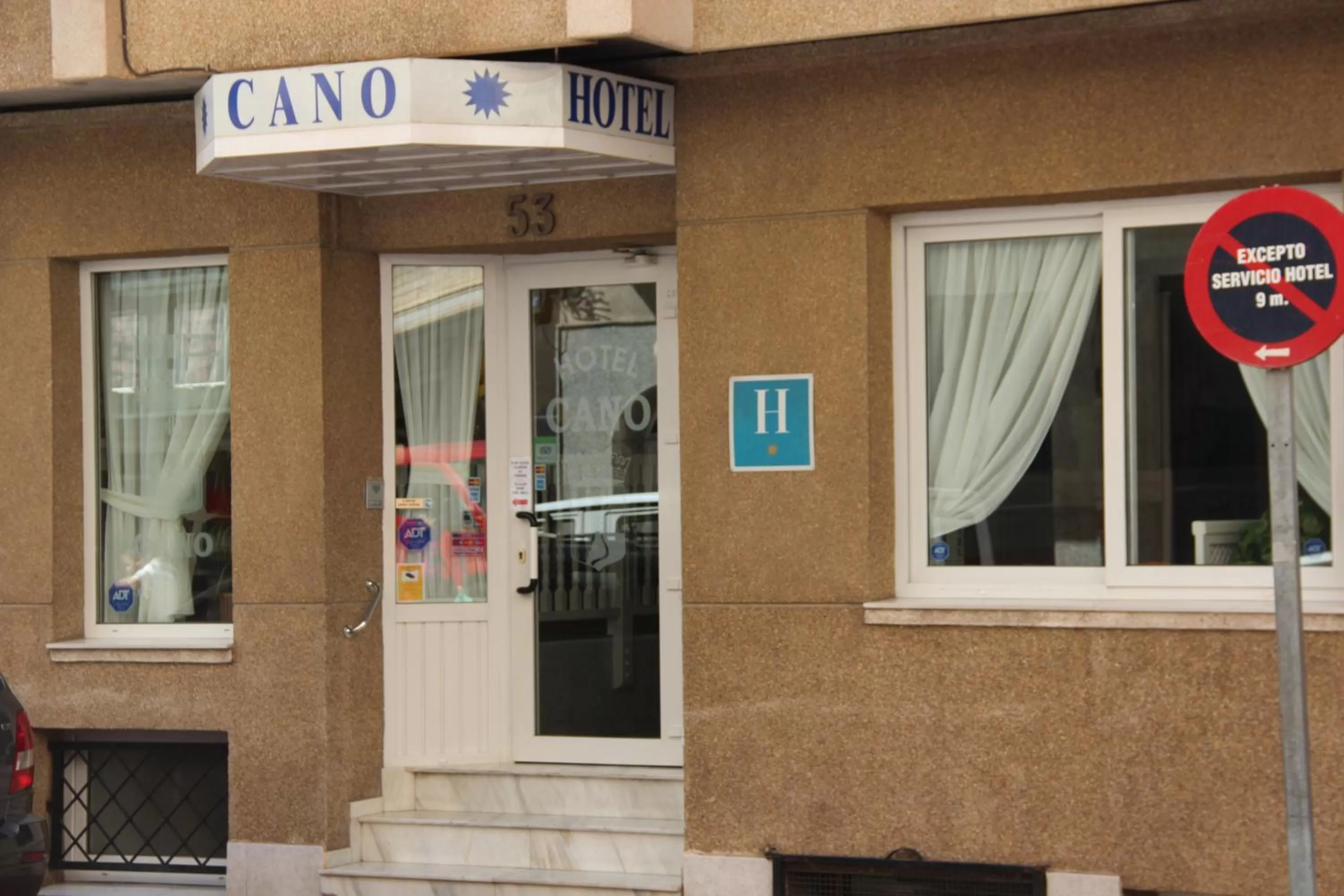 Facade/entrance in Hotel Cano