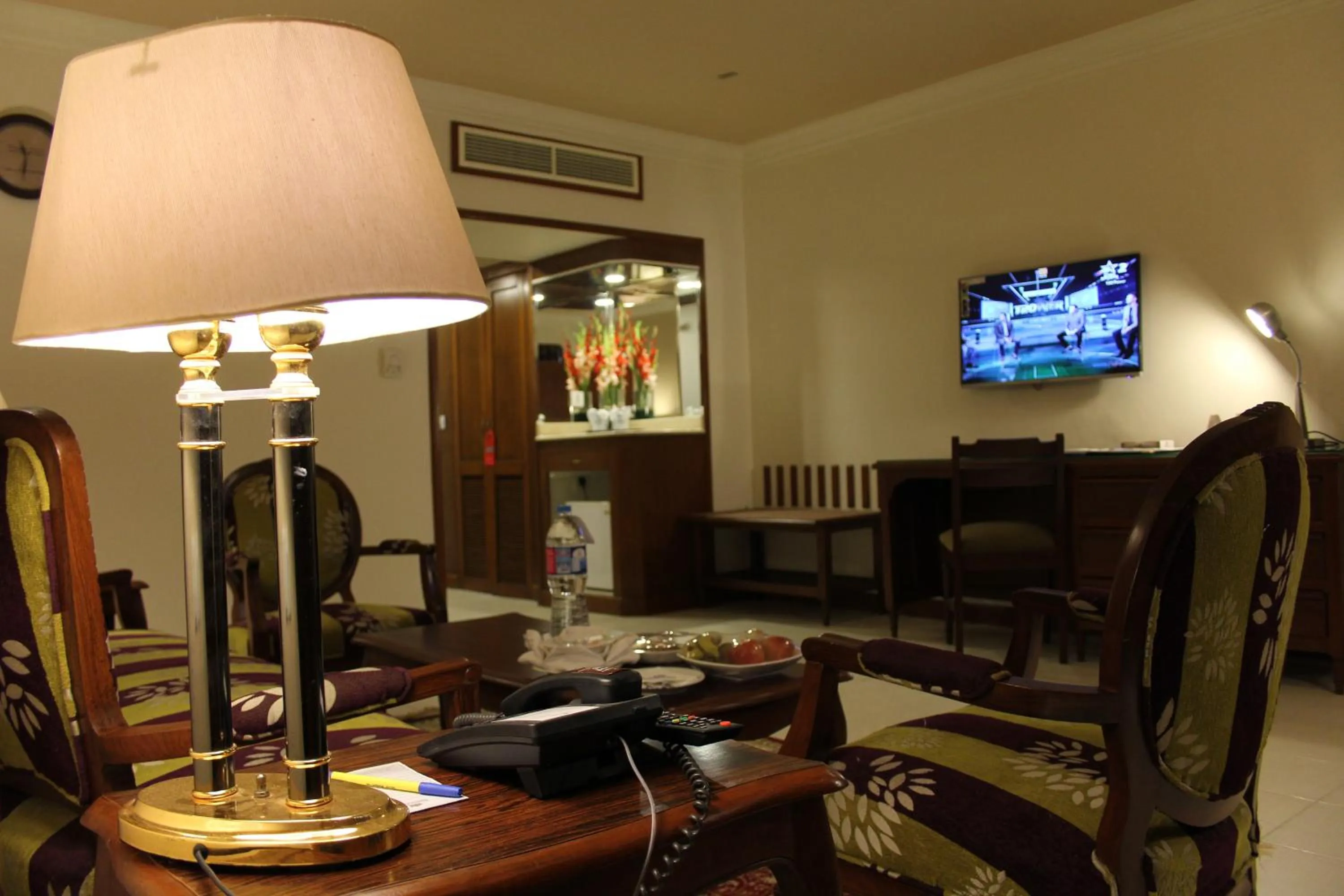 Regent Plaza Hotel & Convention Center