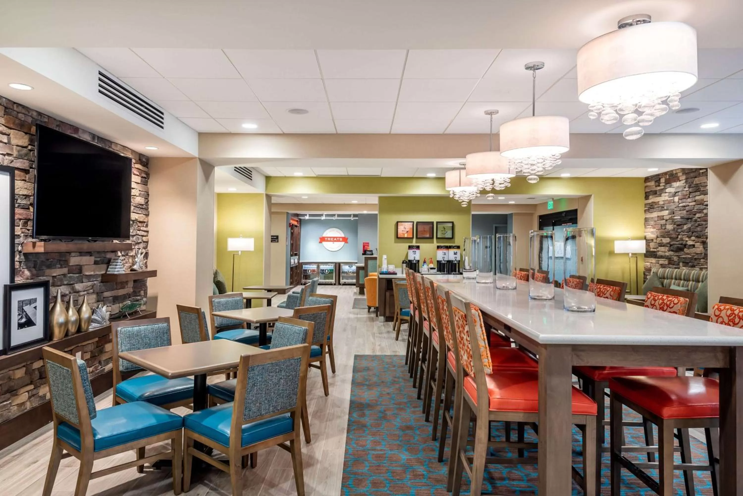 Lobby or reception in Hampton Inn Baltimore Bayview Campus