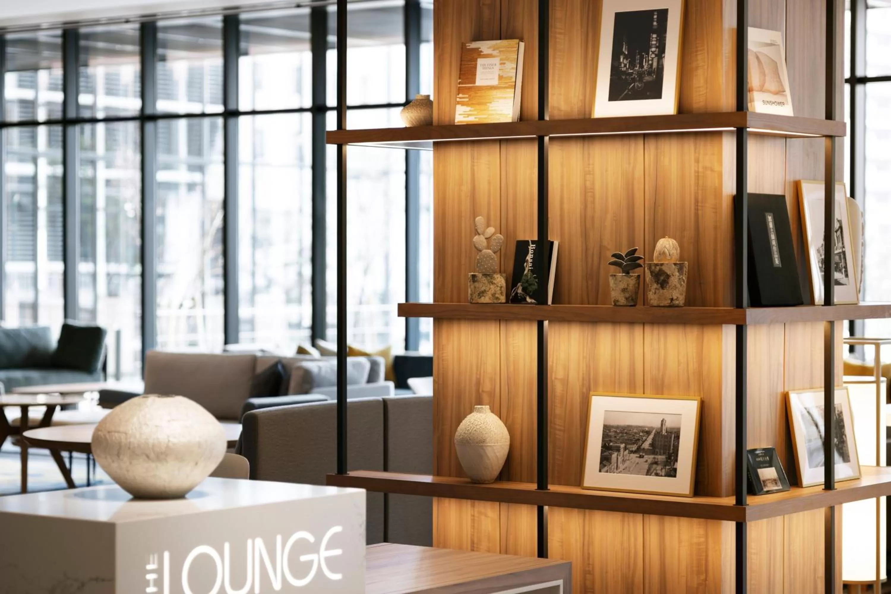 Lounge or bar in Courtyard by Marriott Nagoya