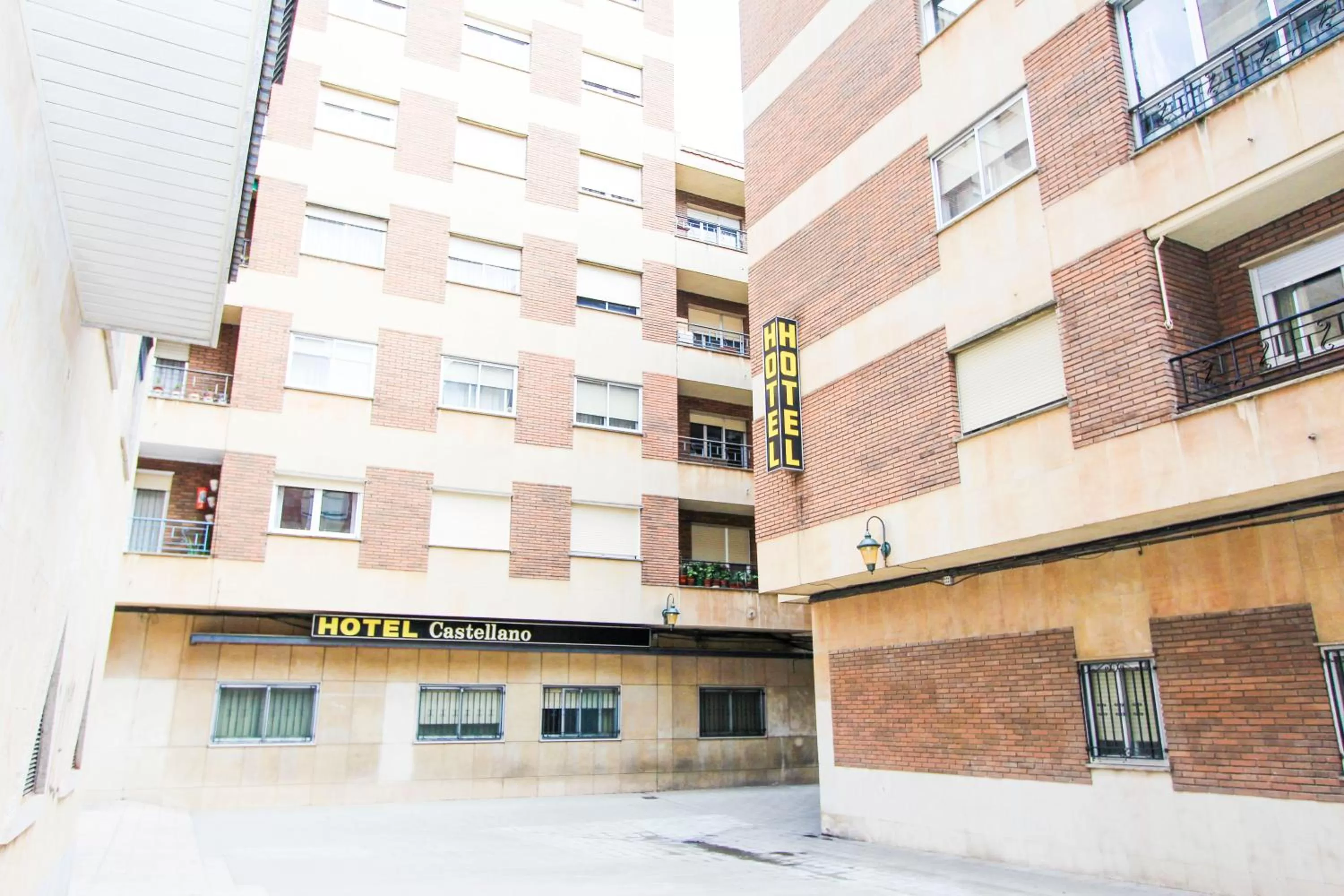 Property building in Hotel Castellano Centro