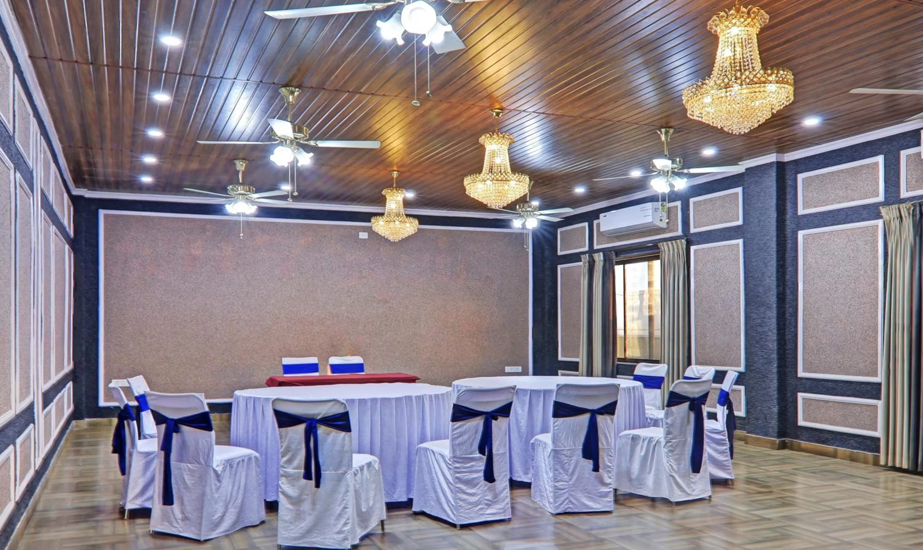 Banquet/Function facilities in Treebo Raj Inn Lalpur