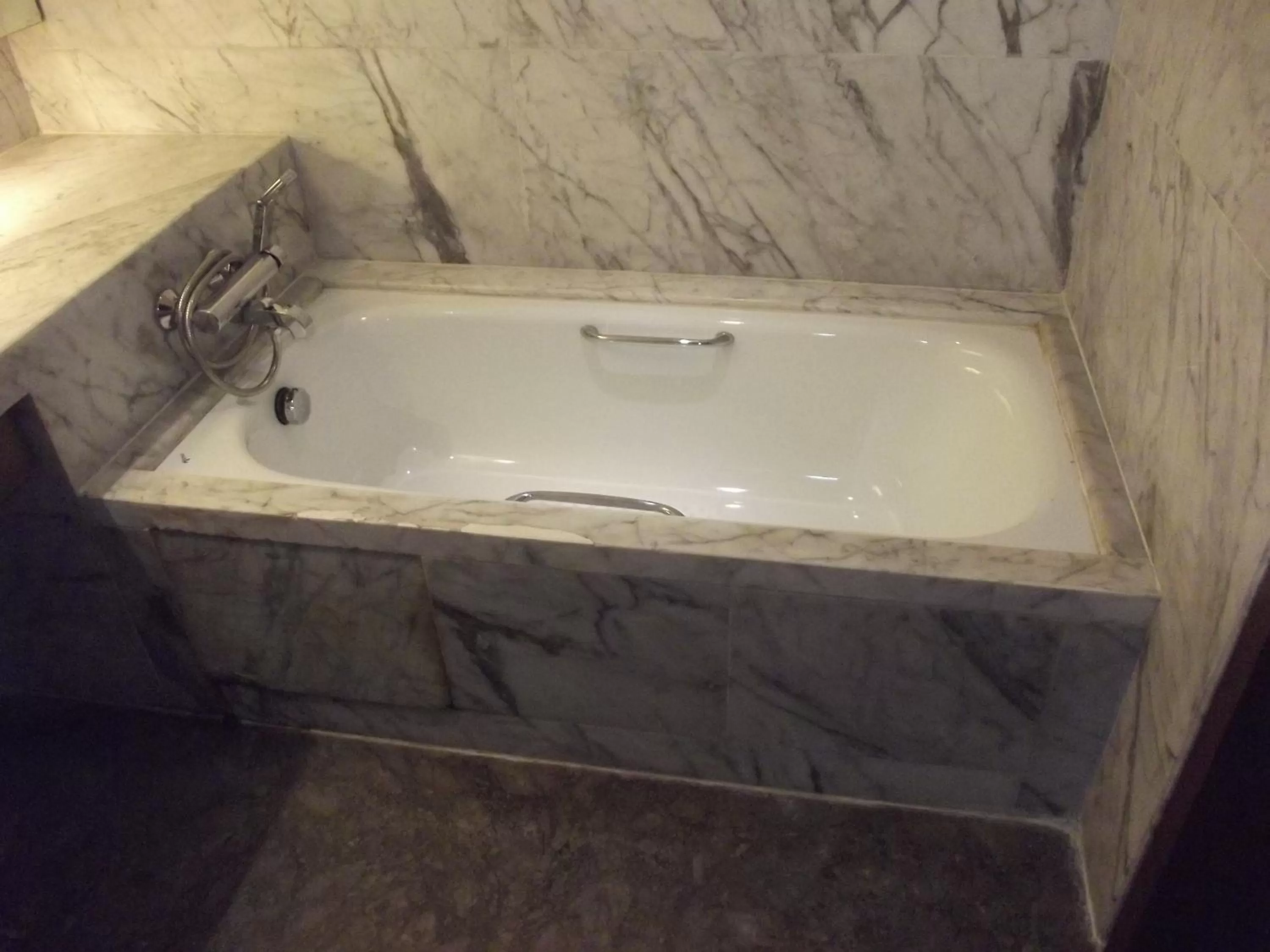 Bathroom in St Laurn Koregaon Park Pune