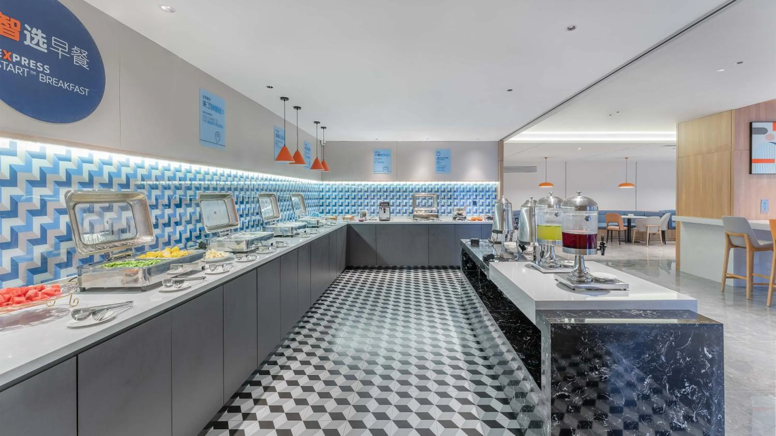 Restaurant/places to eat in Holiday Inn Express Kunming Panlong by IHG