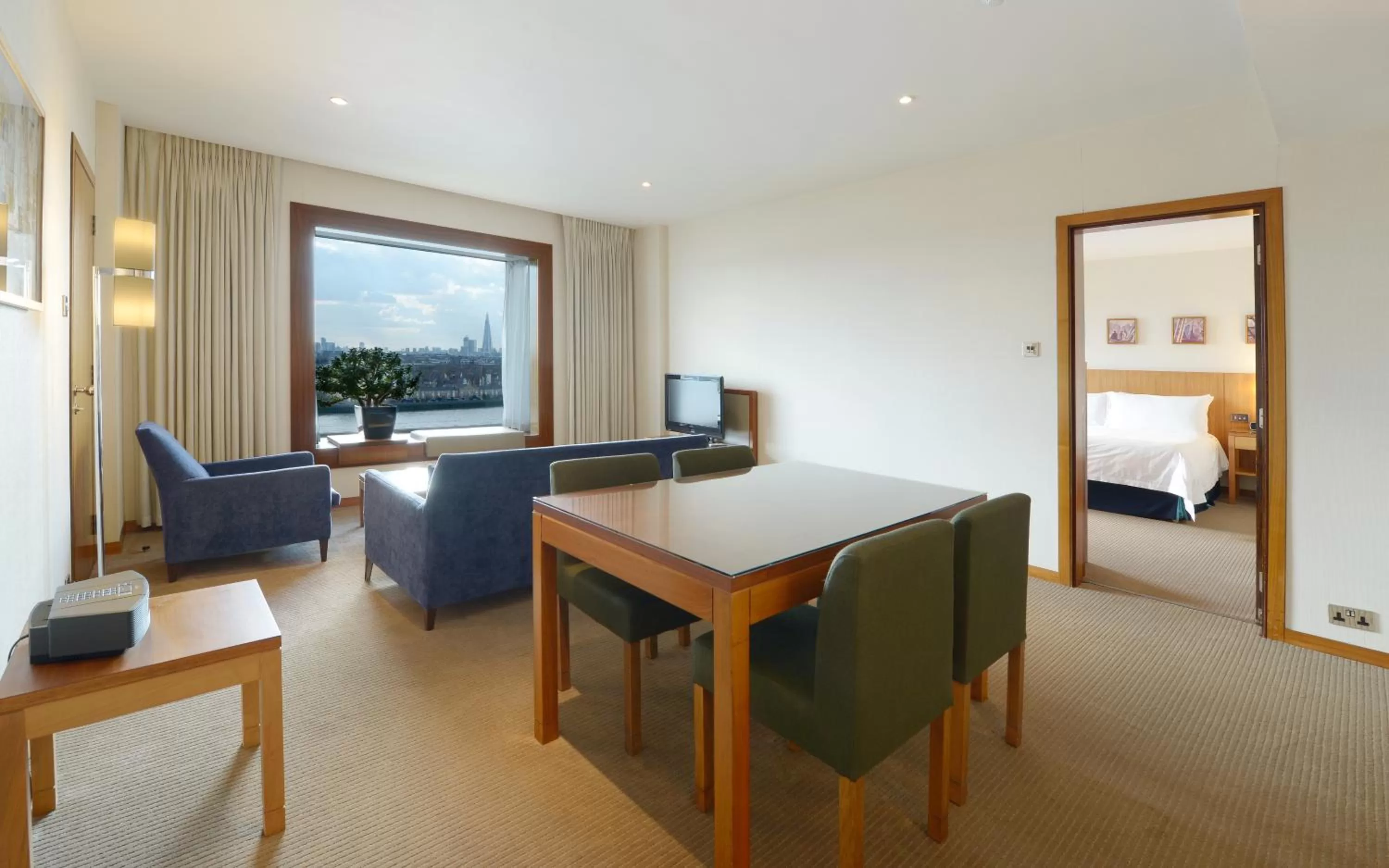 Living room in Canary Riverside Plaza Hotel