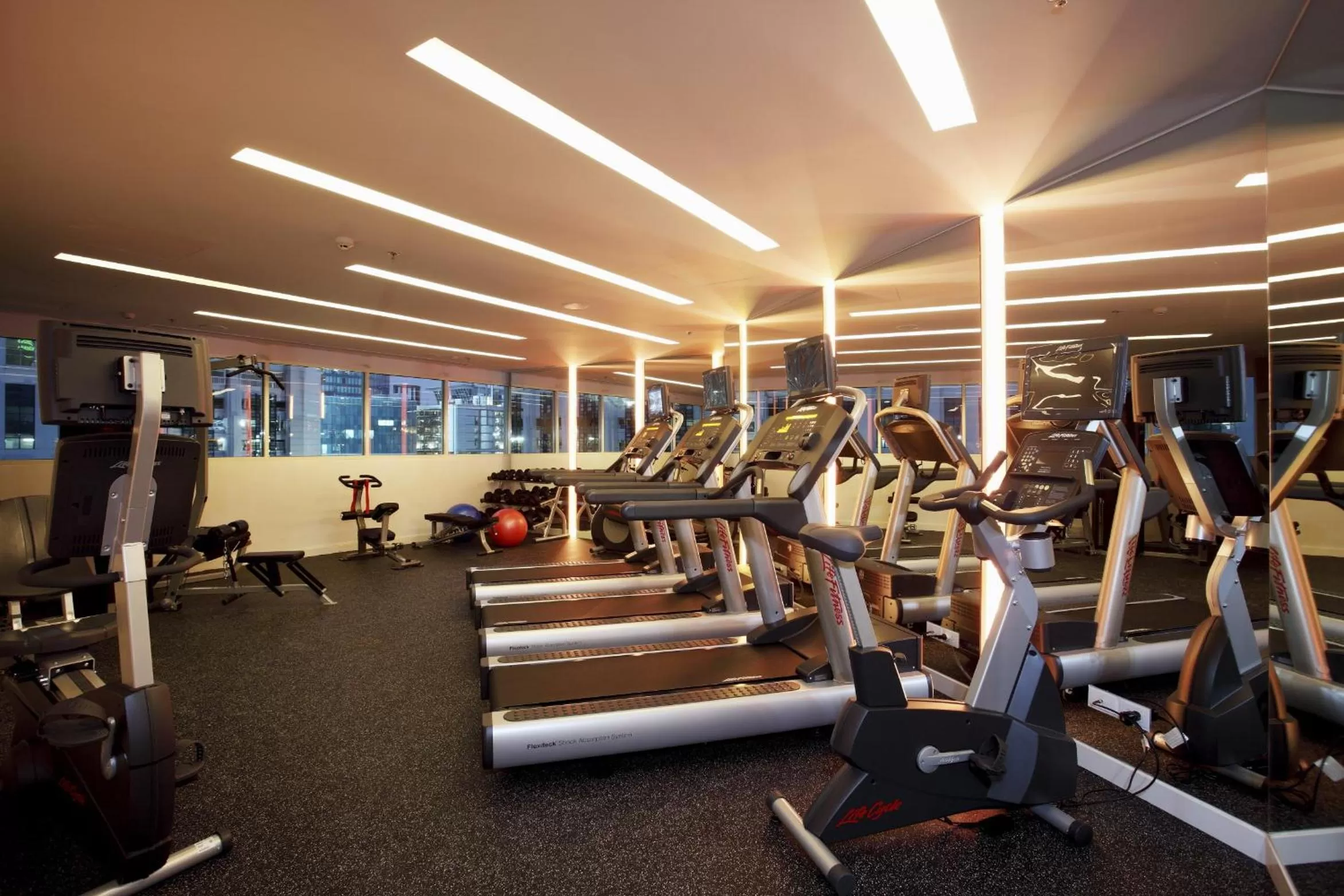 Fitness centre/facilities in Centara Watergate Pavilion Hotel Bangkok