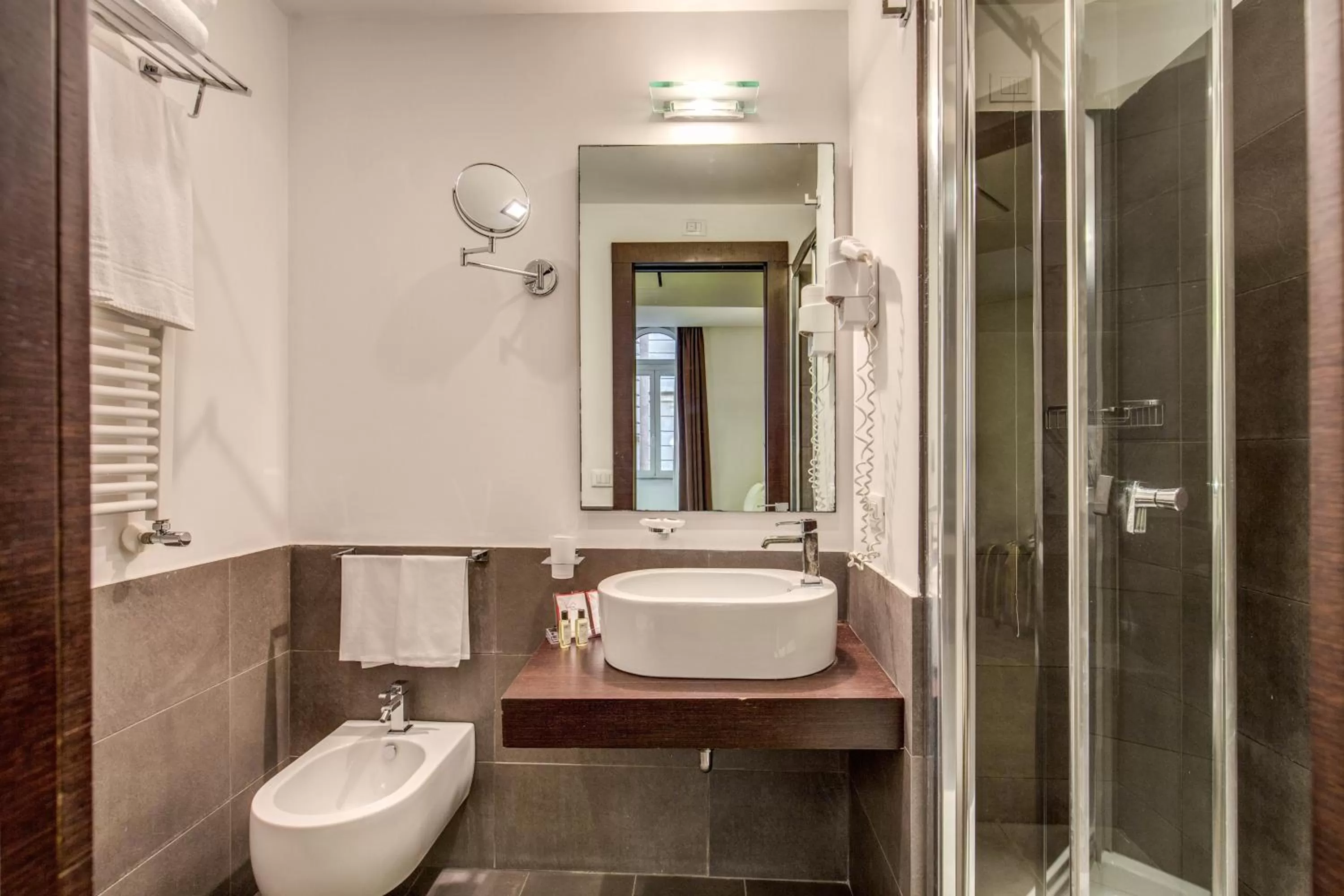 Bathroom in Hotel Rinascimento - Gruppo Trevi Hotels