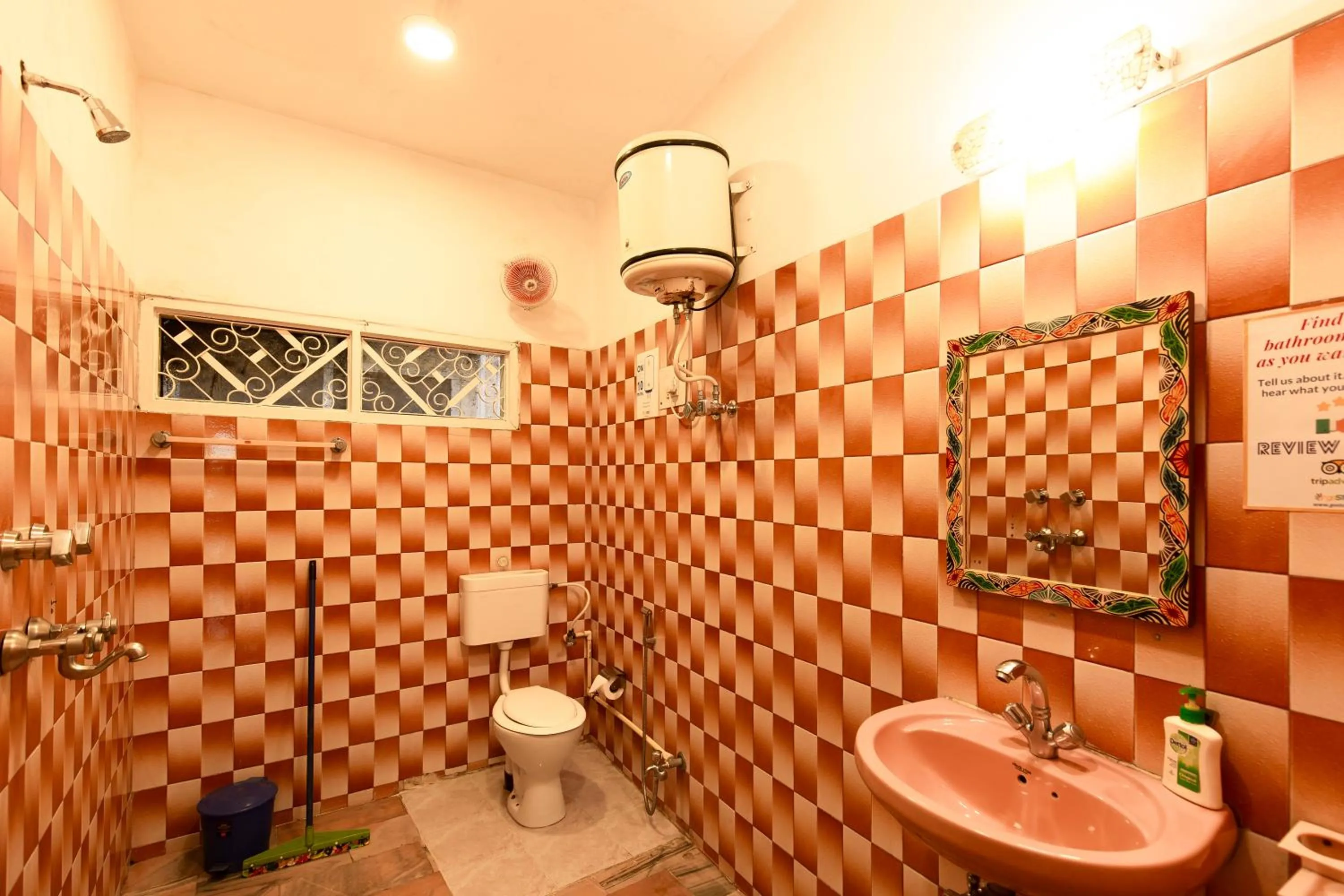 Bathroom in goSTOPS Lite Varanasi
