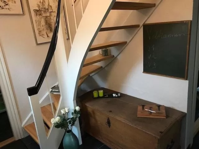 TV/Entertainment Center in Ikast Bed & No Breakfast