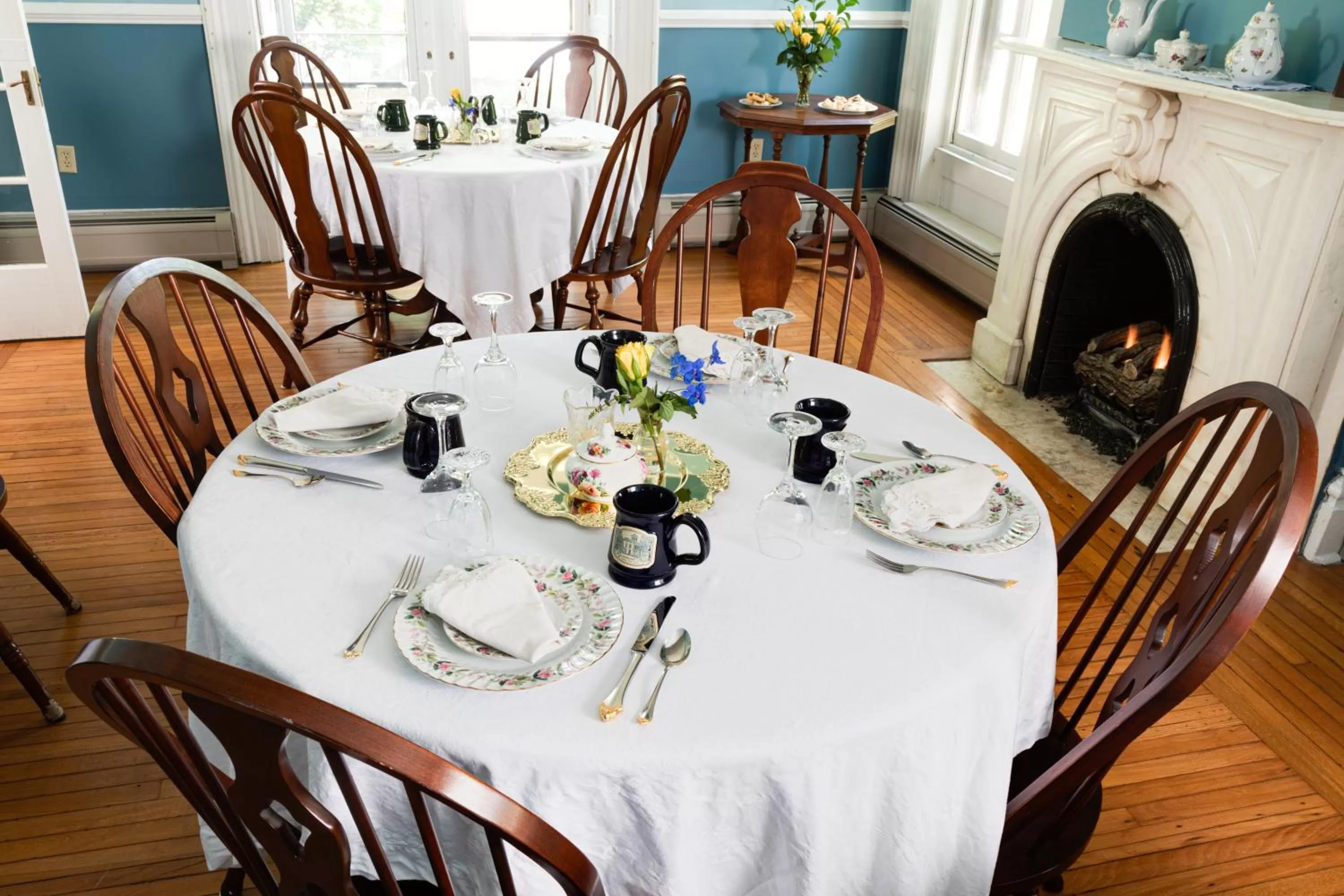 Dining area in Rosemont Inn