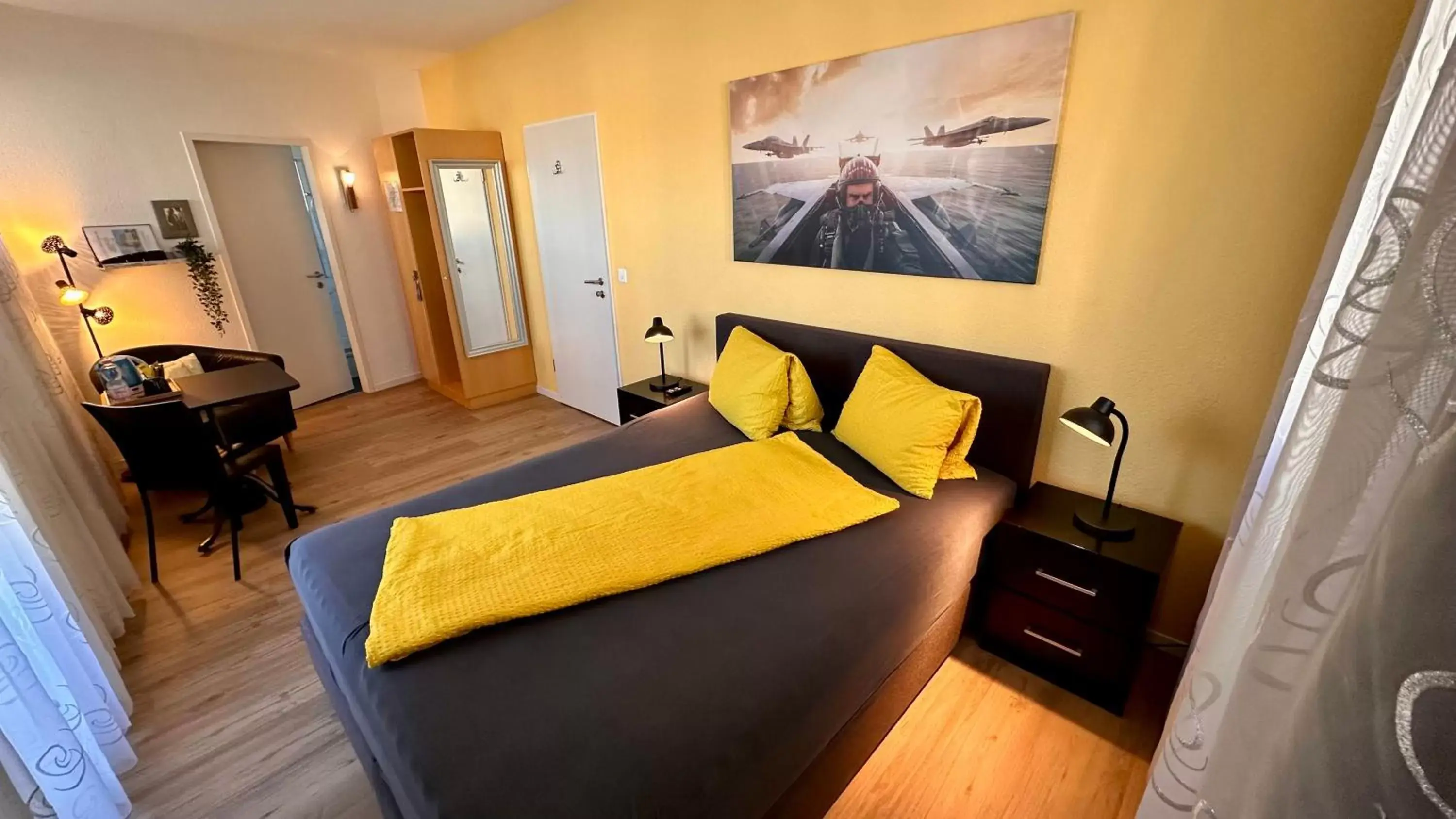 Single Room with Balcony in Hotel Movieworld Single Room with Balcony in Hotel Movieworld