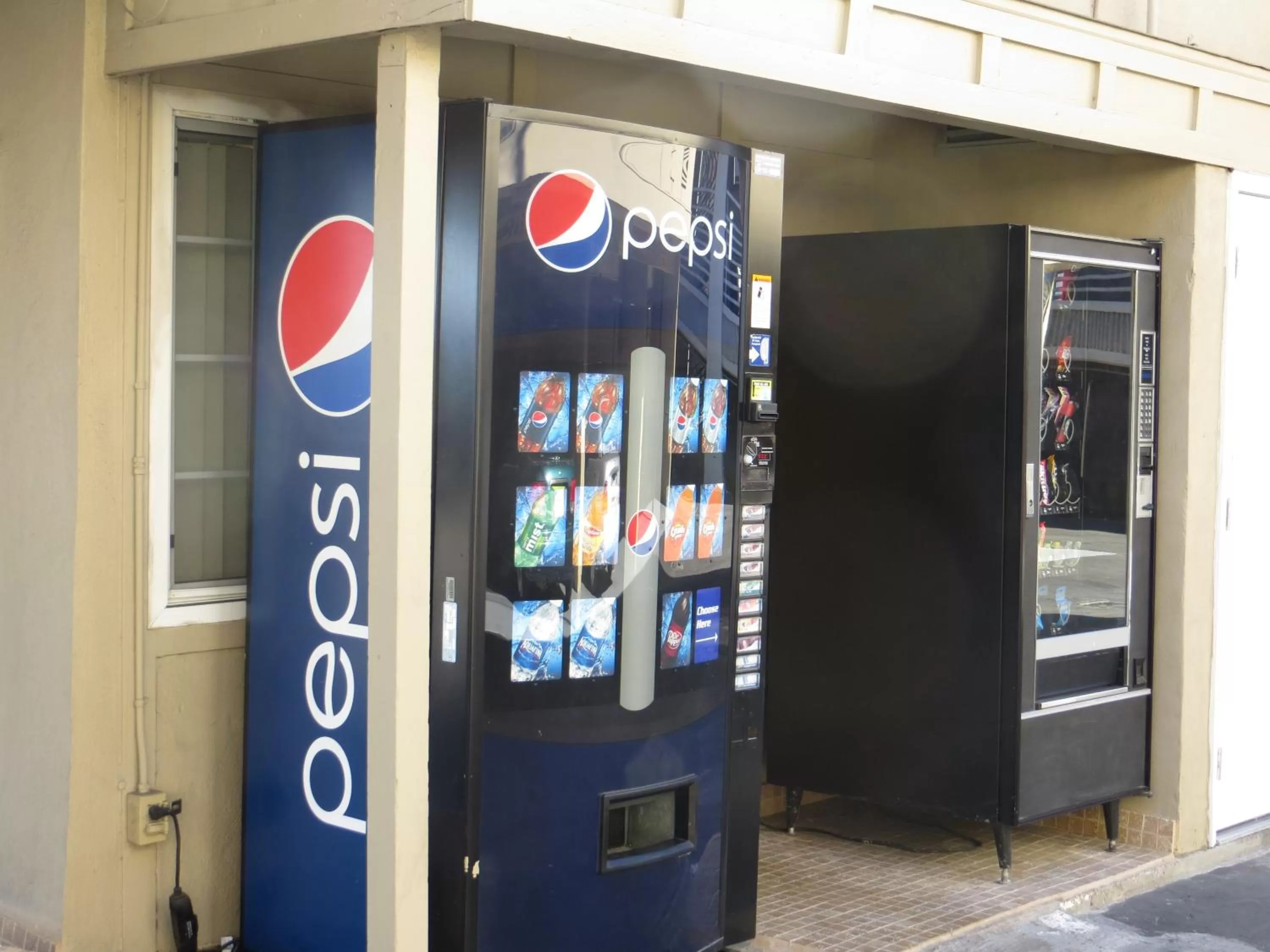 Food in Inn at Bayshore