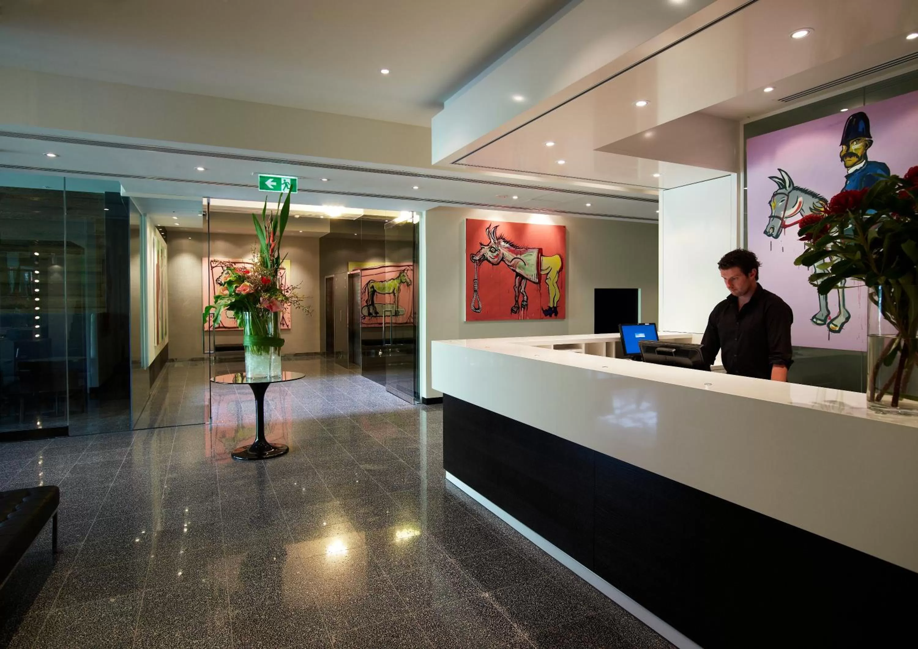 Lobby or reception in The Cullen Melbourne - Art Series