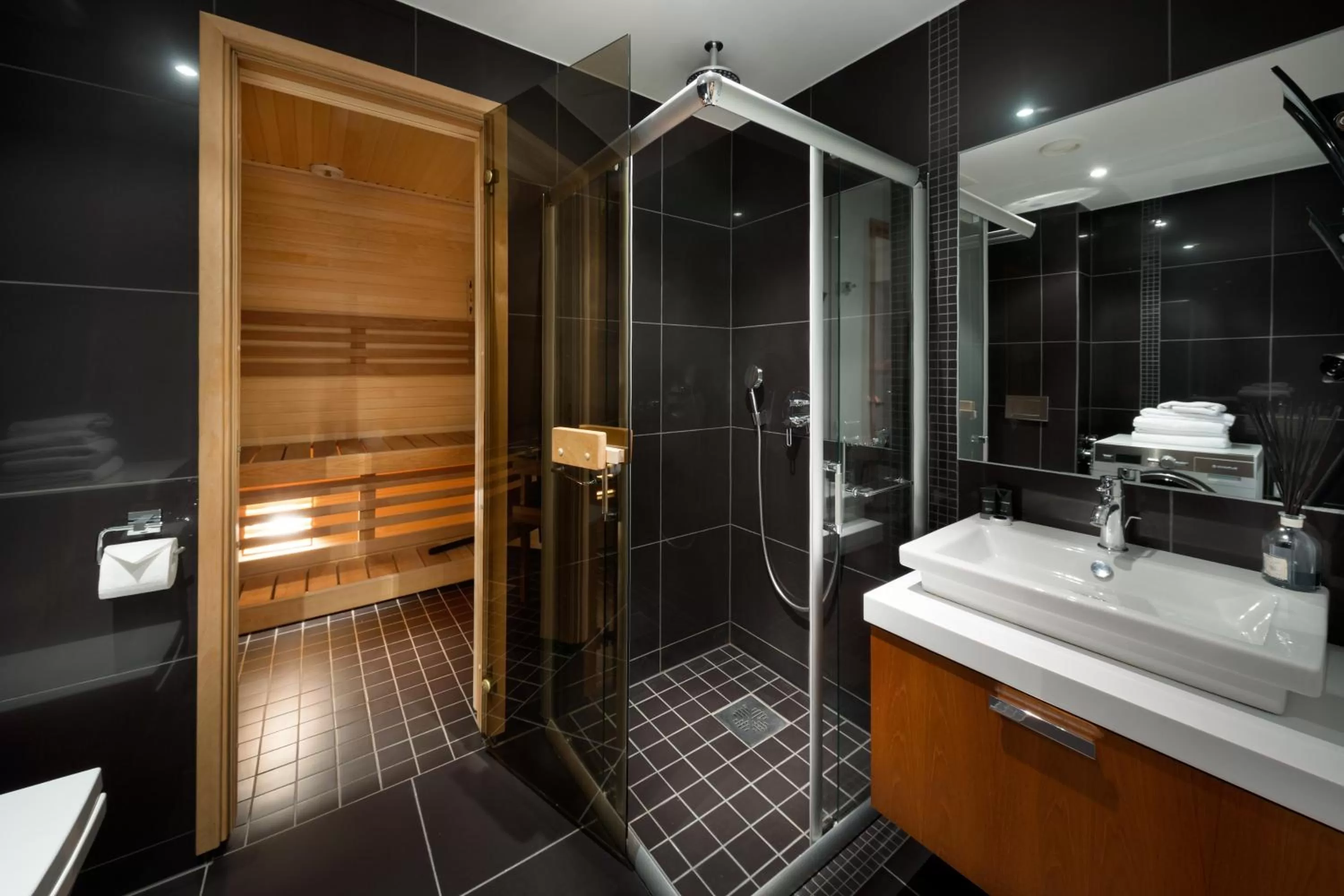 Shower in GMP Clubhotel Apartments