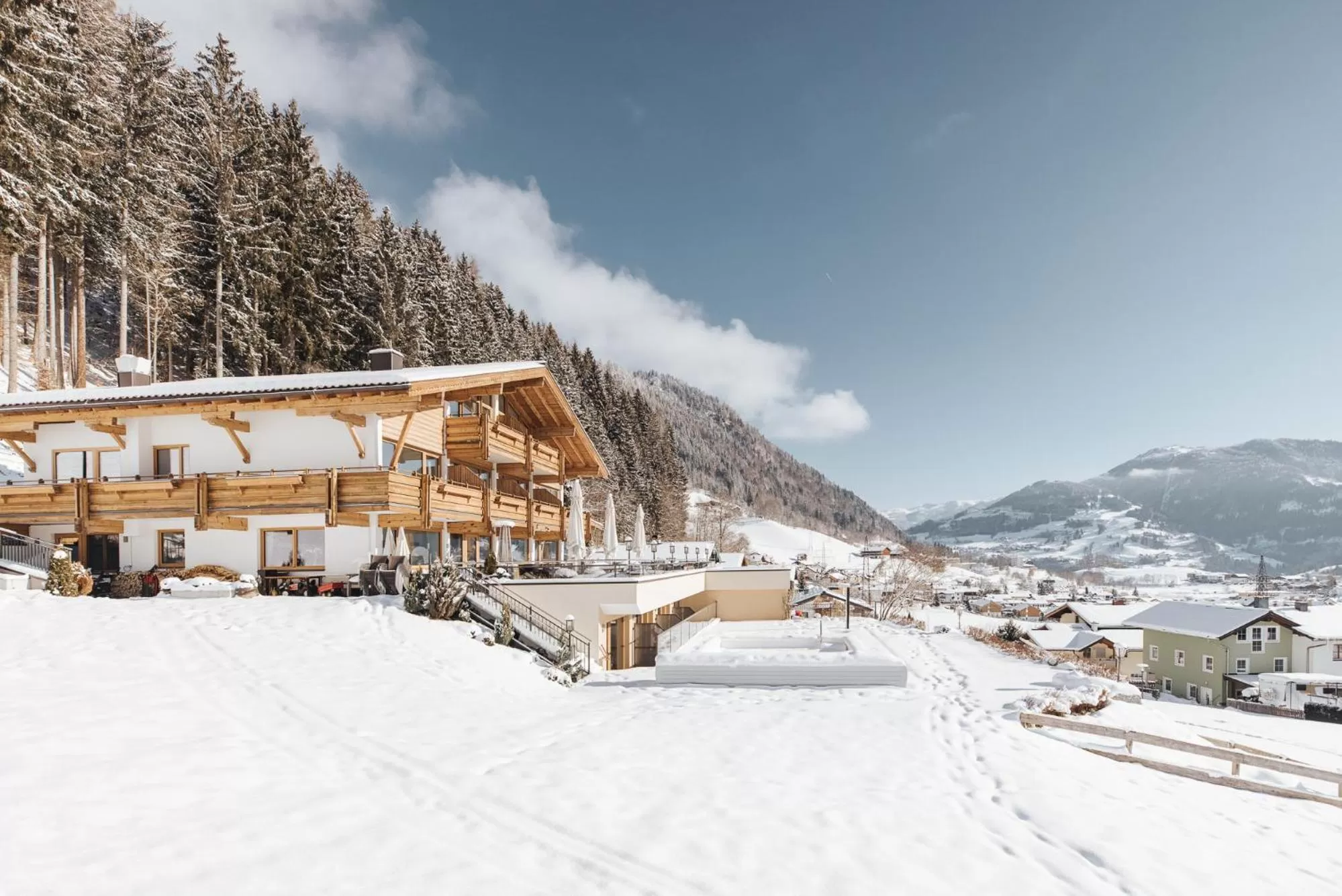 Property building, Winter in Hotel Silberfux