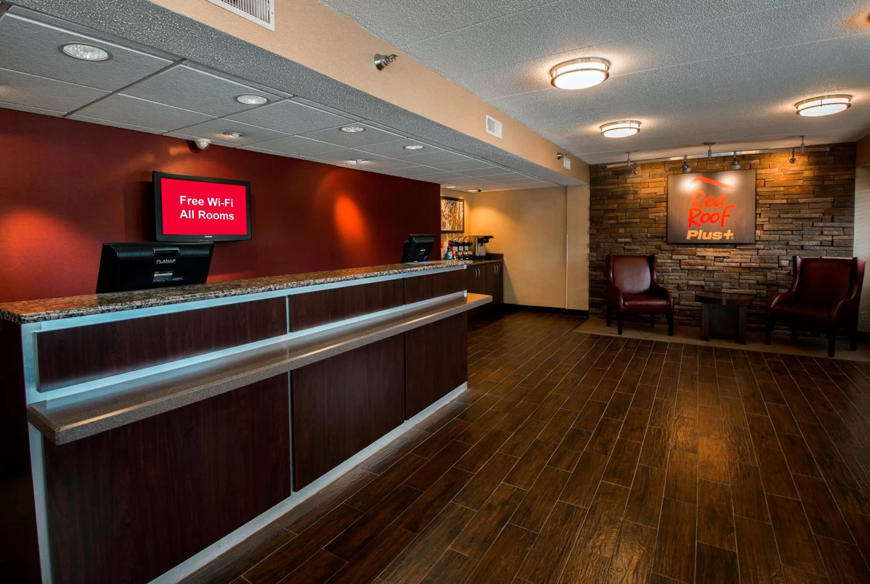 Lobby or reception in Red Roof Inn PLUS+ Chicago - Naperville