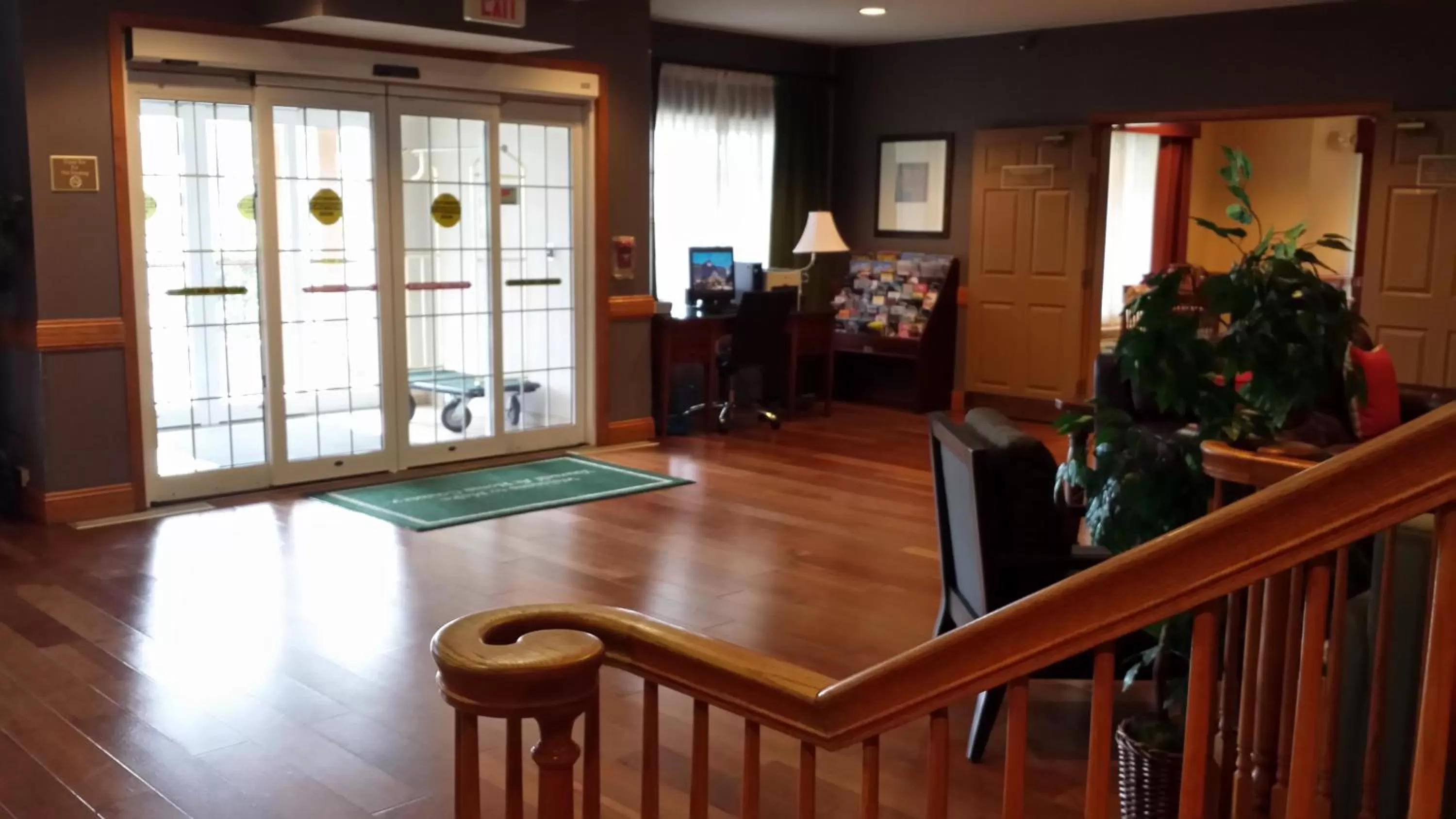 Lobby or reception in Country Inn & Suites by Radisson, Minneapolis-Shakopee