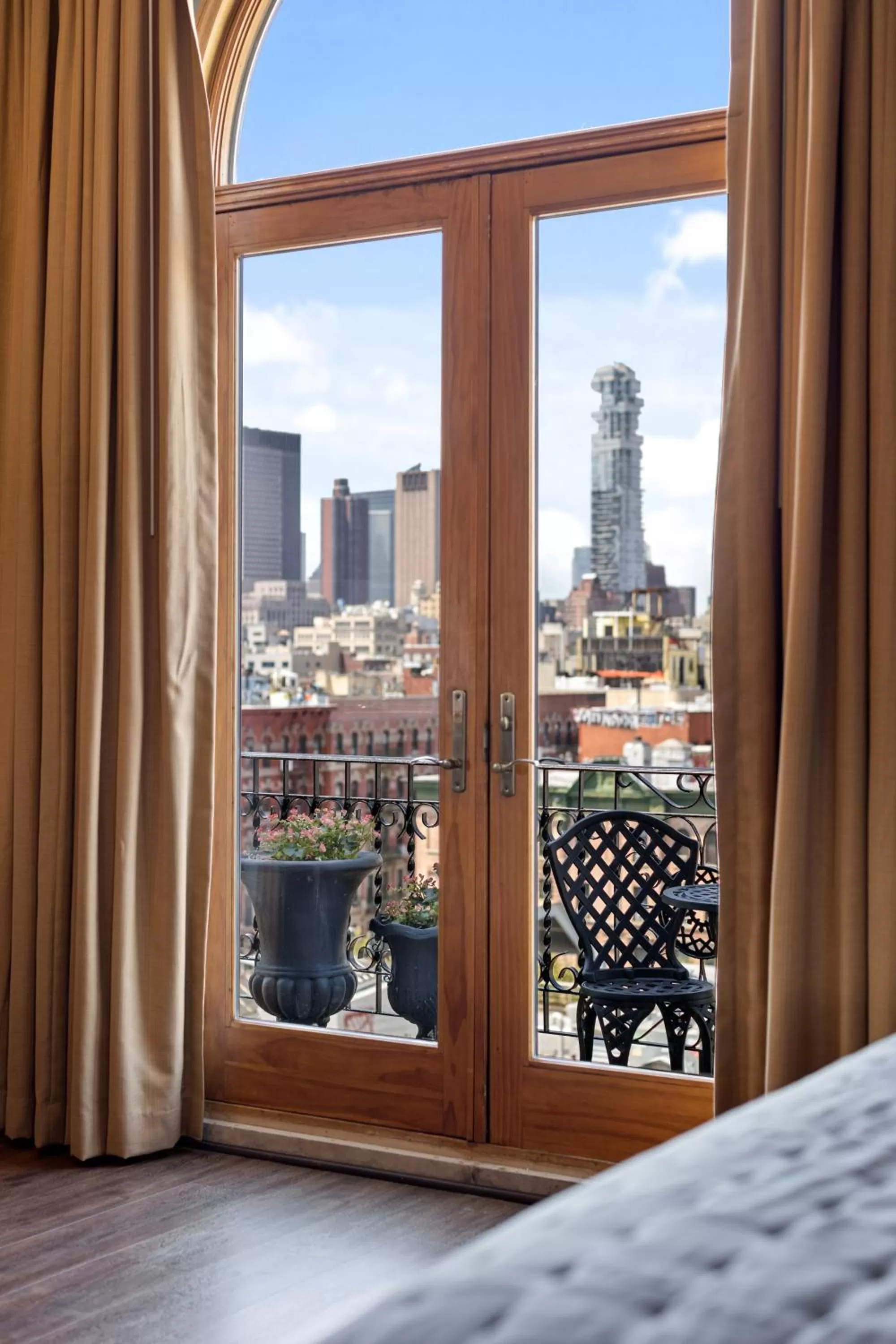 City view in The Historic Blue Moon Hotel - NYC