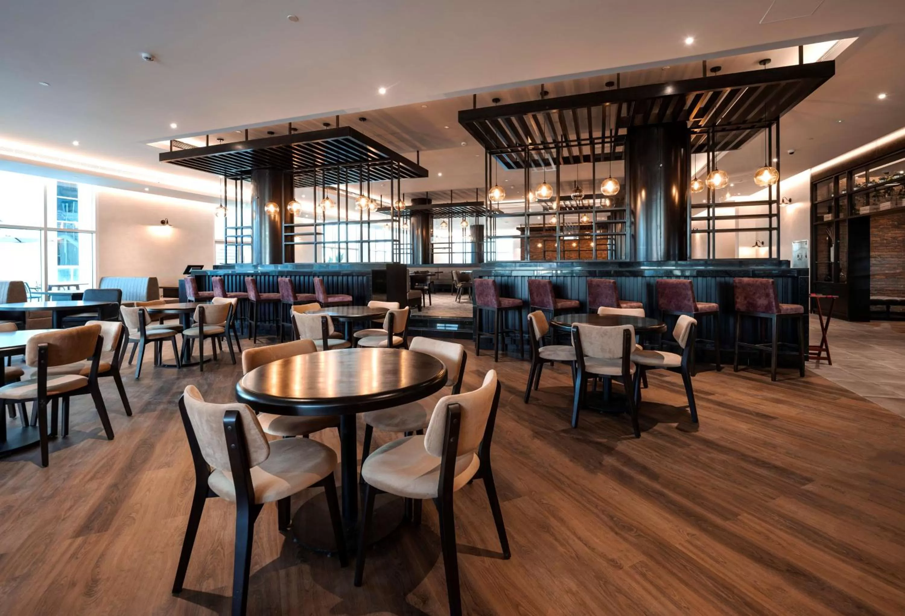 Restaurant/places to eat in Radisson Resort Ras Al Khaimah Marjan Island