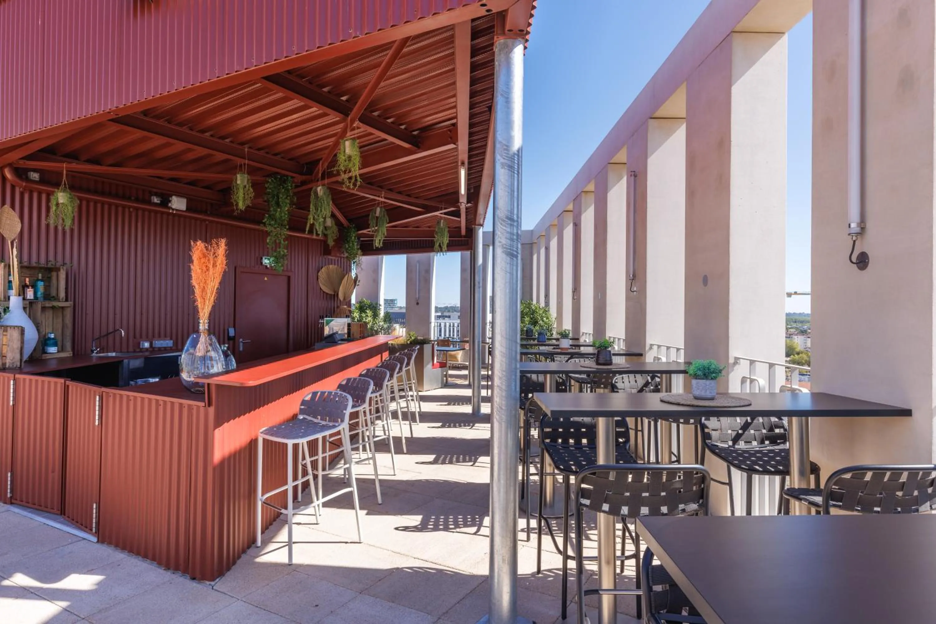 Restaurant/places to eat in JOST Hôtel Bordeaux Centre Gare Saint Jean