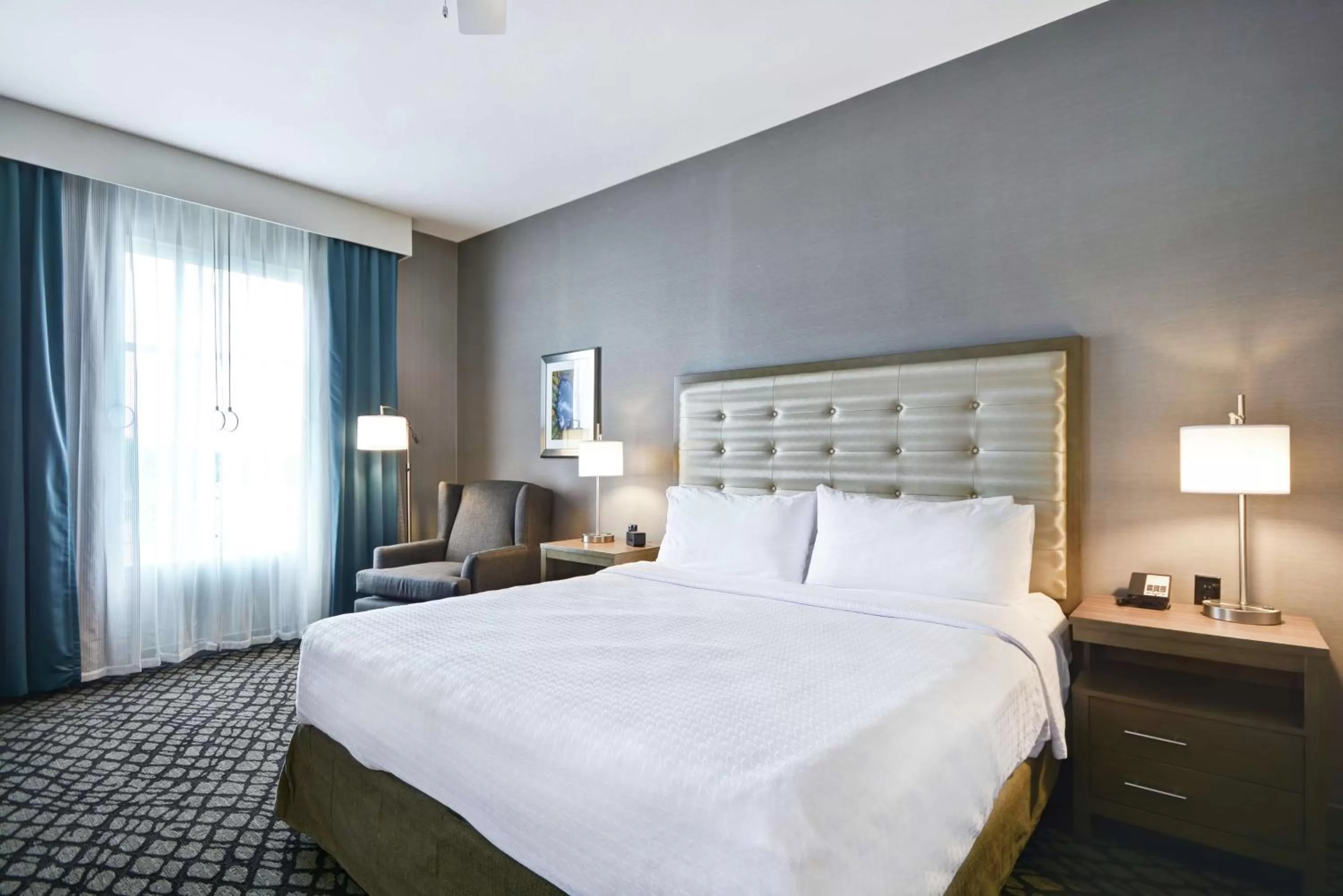 Bed in Homewood Suites By Hilton Warren Detroit