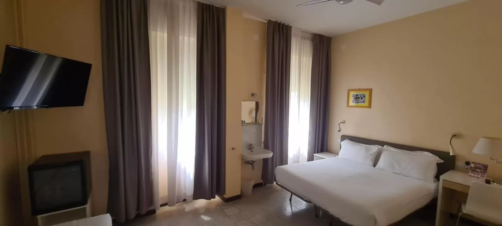 Bedroom, Bed in Villa Riari Garden