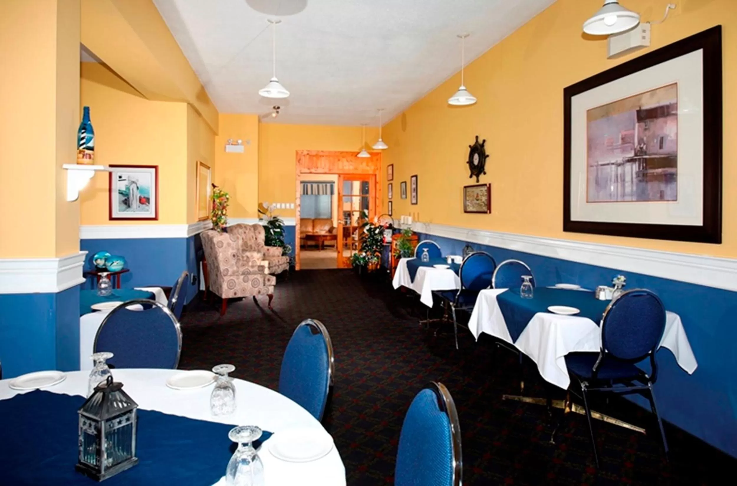 Restaurant/places to eat in St Christopher's Hotel