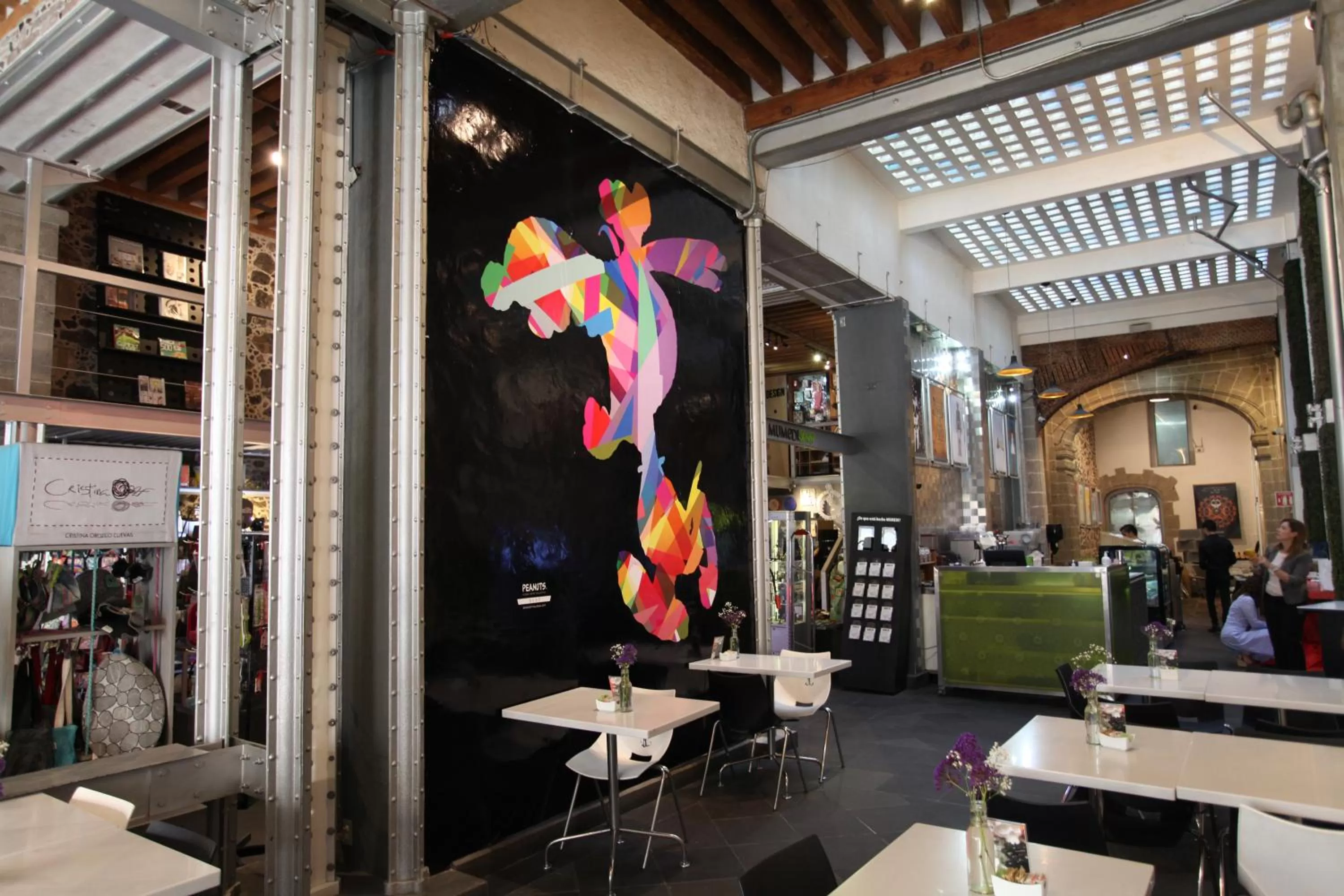 Restaurant/places to eat in Mumedi Design Hotel