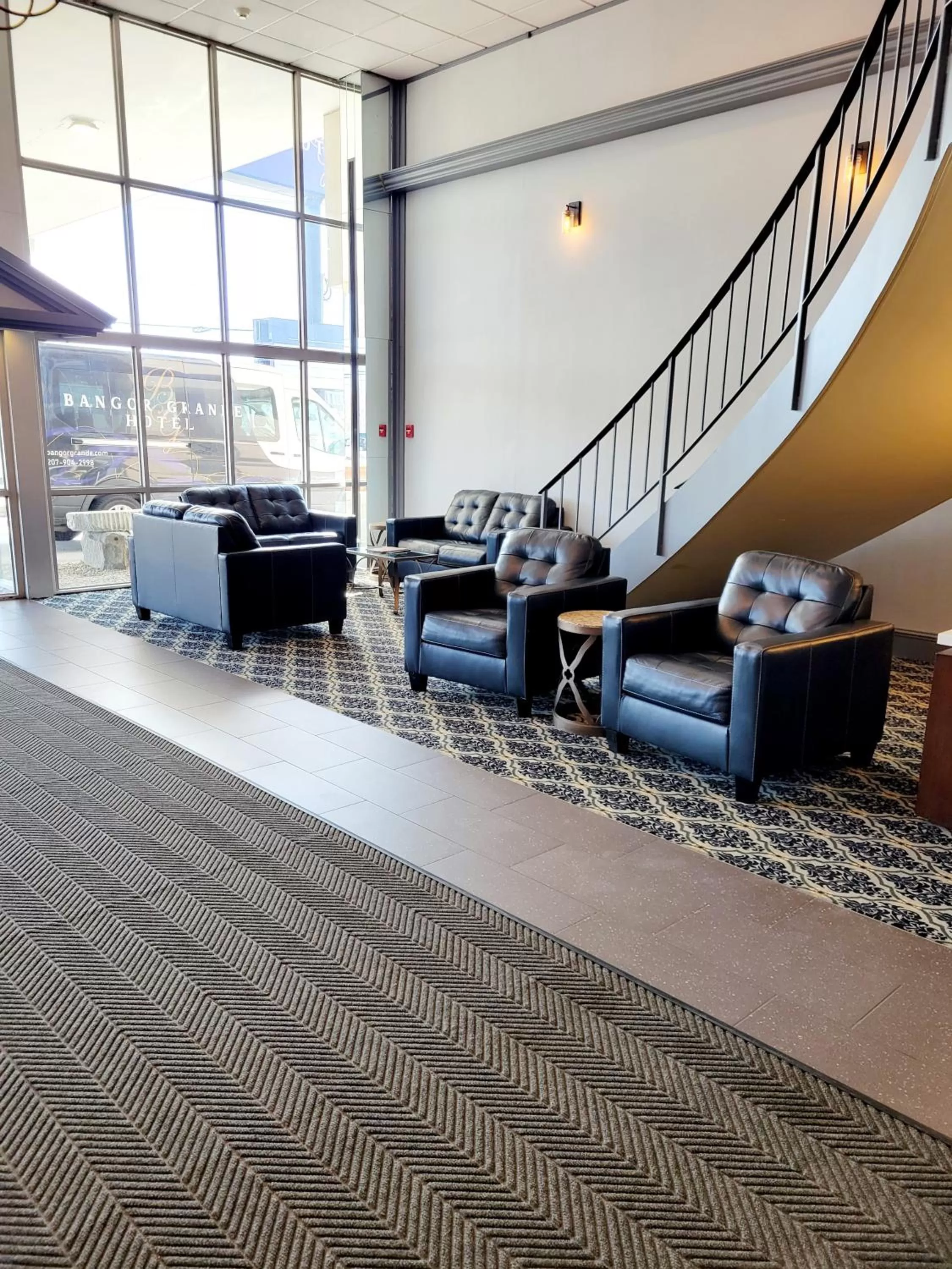 Seating area in Bangor Grande Hotel