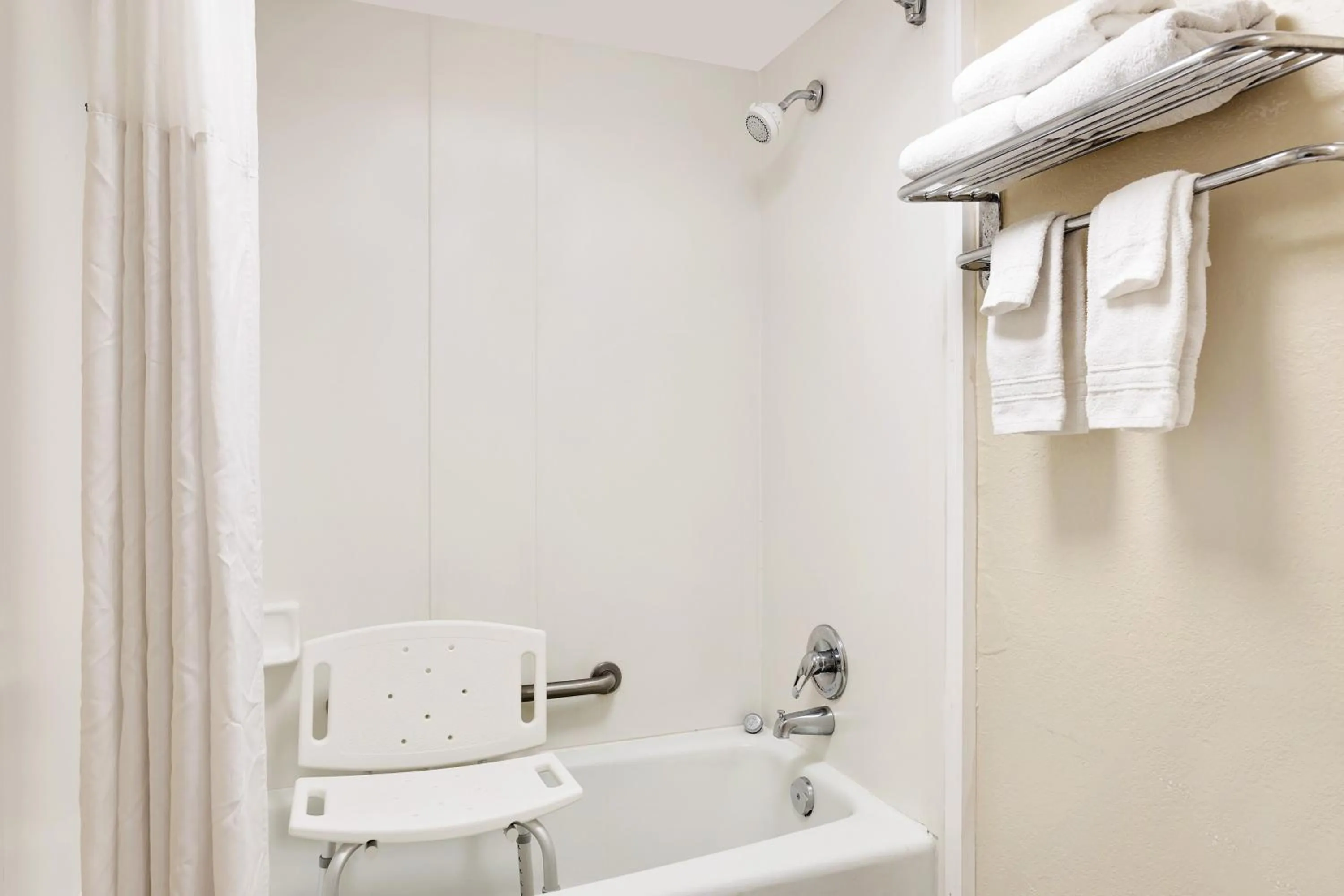 Bathroom in Days Inn by Wyndham Fort Walton Beach