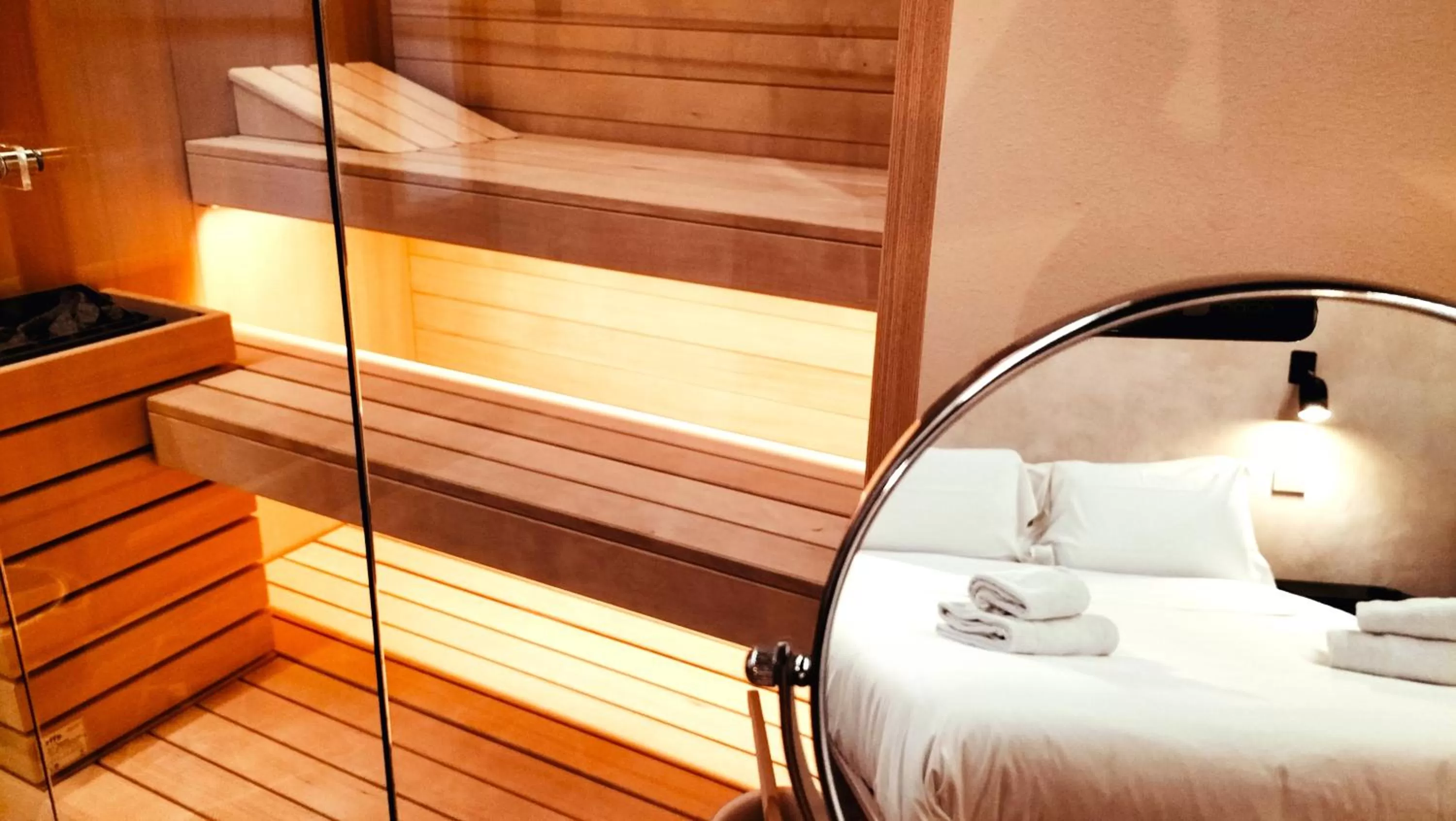 Sauna, Bed in Badia Giulia Prestigious Historical B&B, Camaiore - Adults Only - No Pets