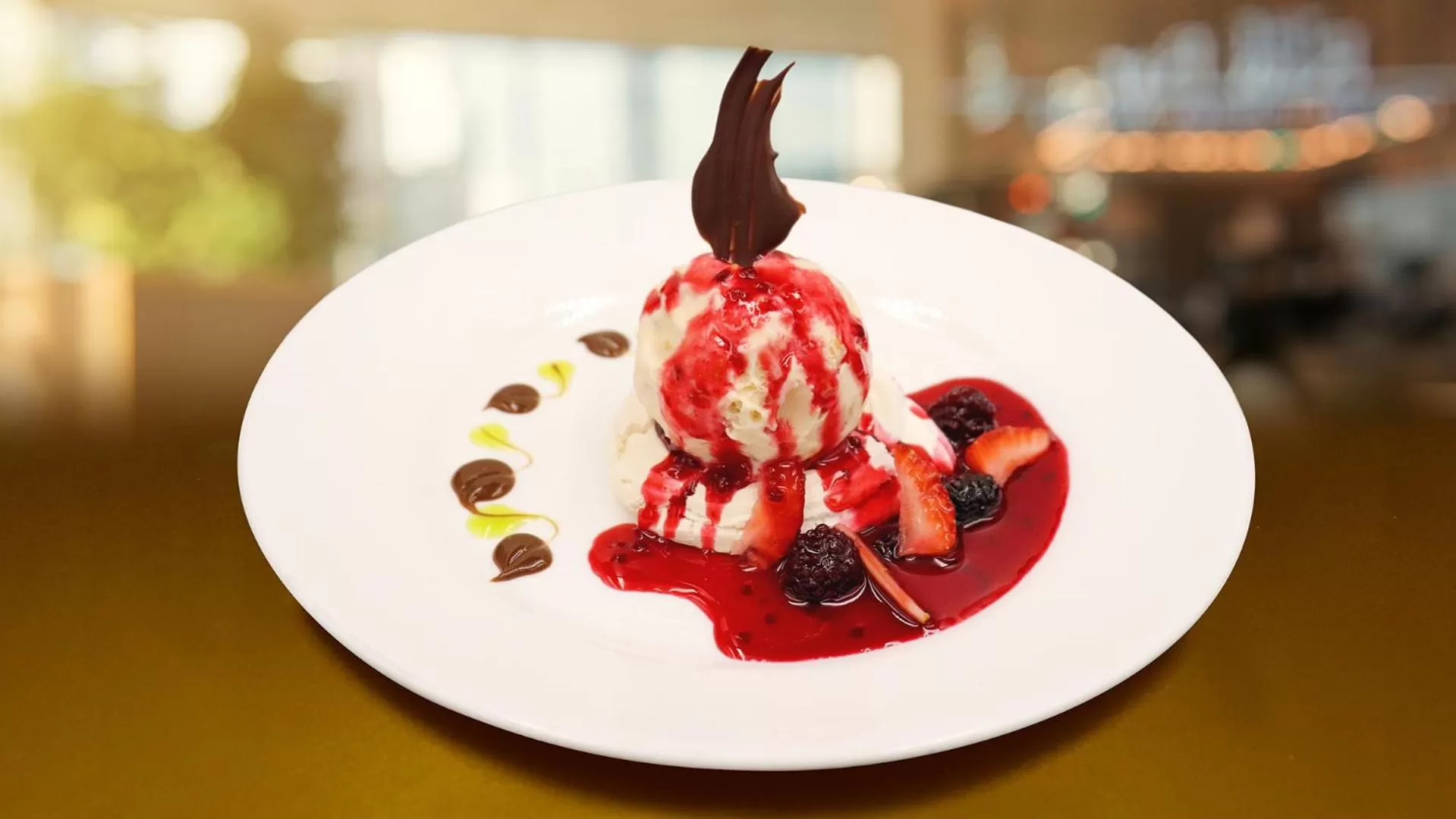 Restaurant/places to eat, Food in Hotel Florida