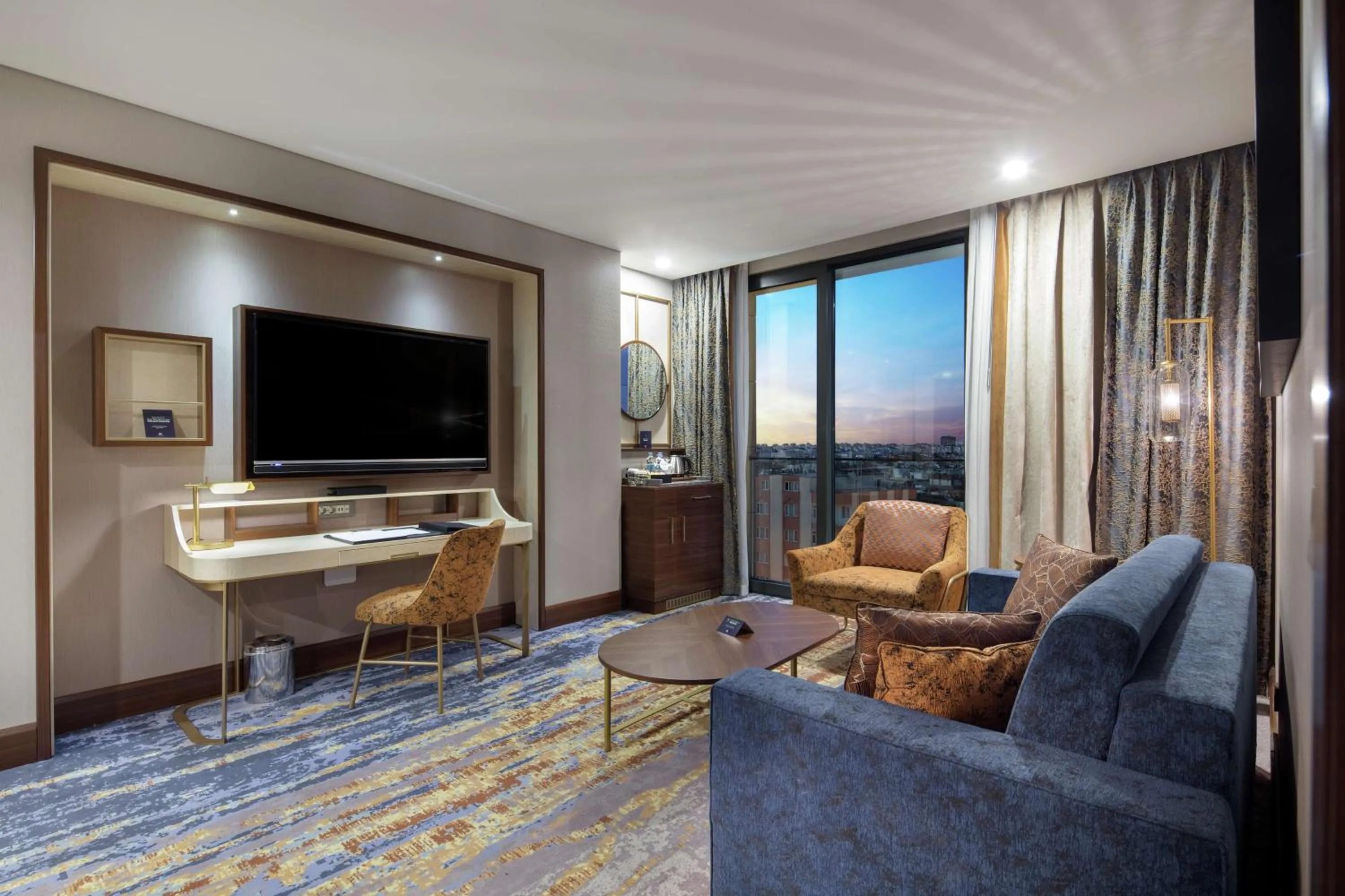 Bed in Doubletree By Hilton Antalya City Centre