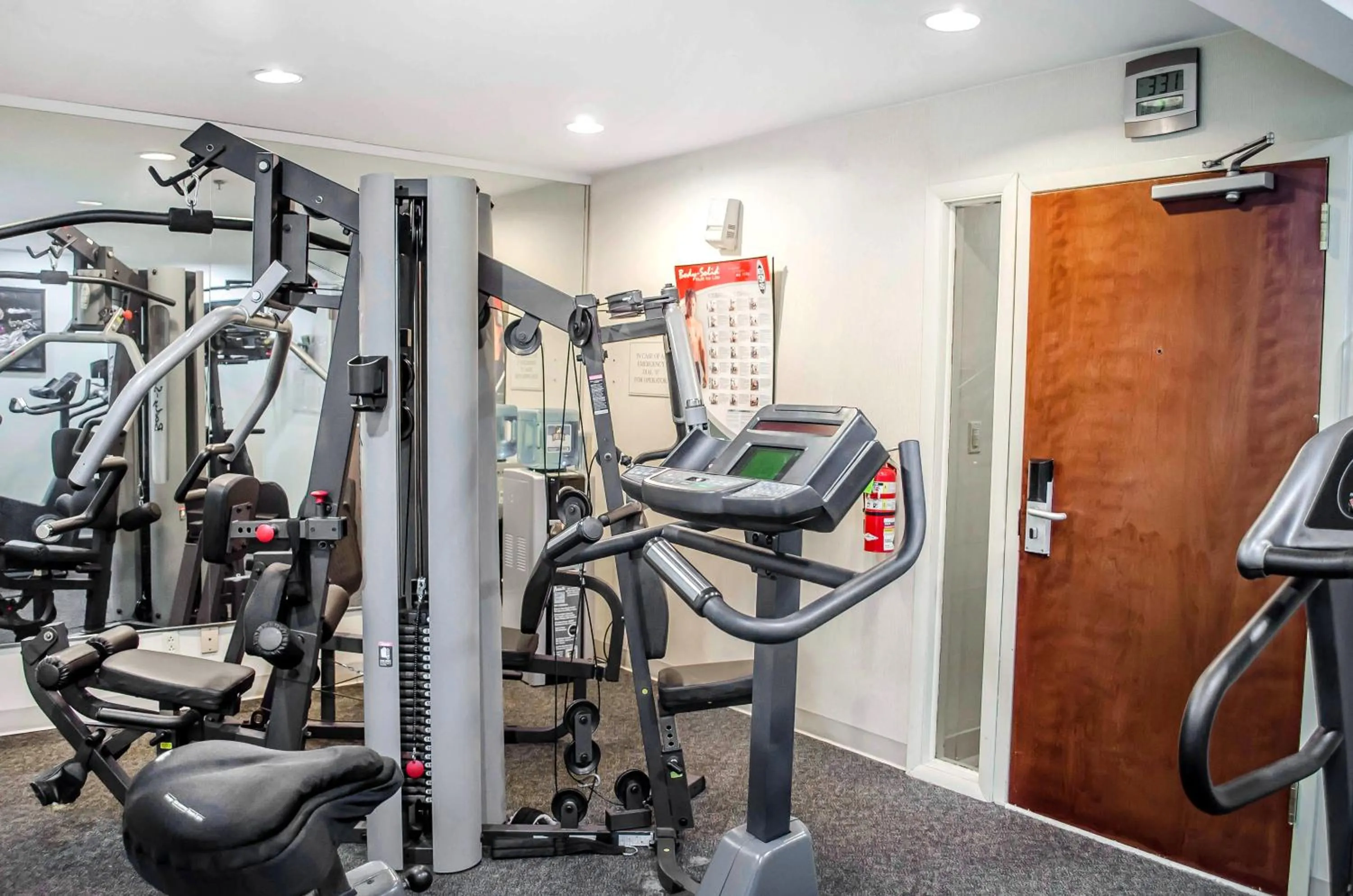 Fitness centre/facilities in Super 8 by Wyndham New Cumberland