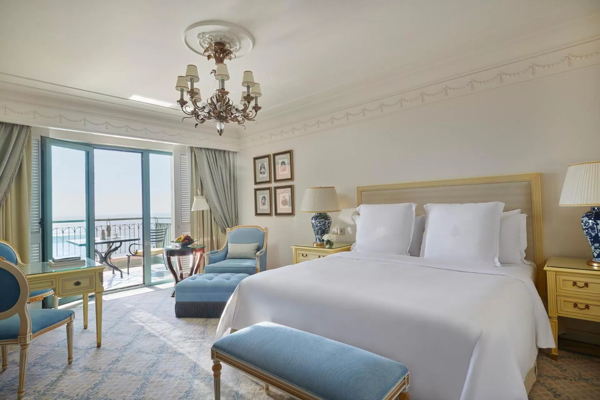 Bedroom, Bed in Four Seasons Hotel Alexandria At San Stefano