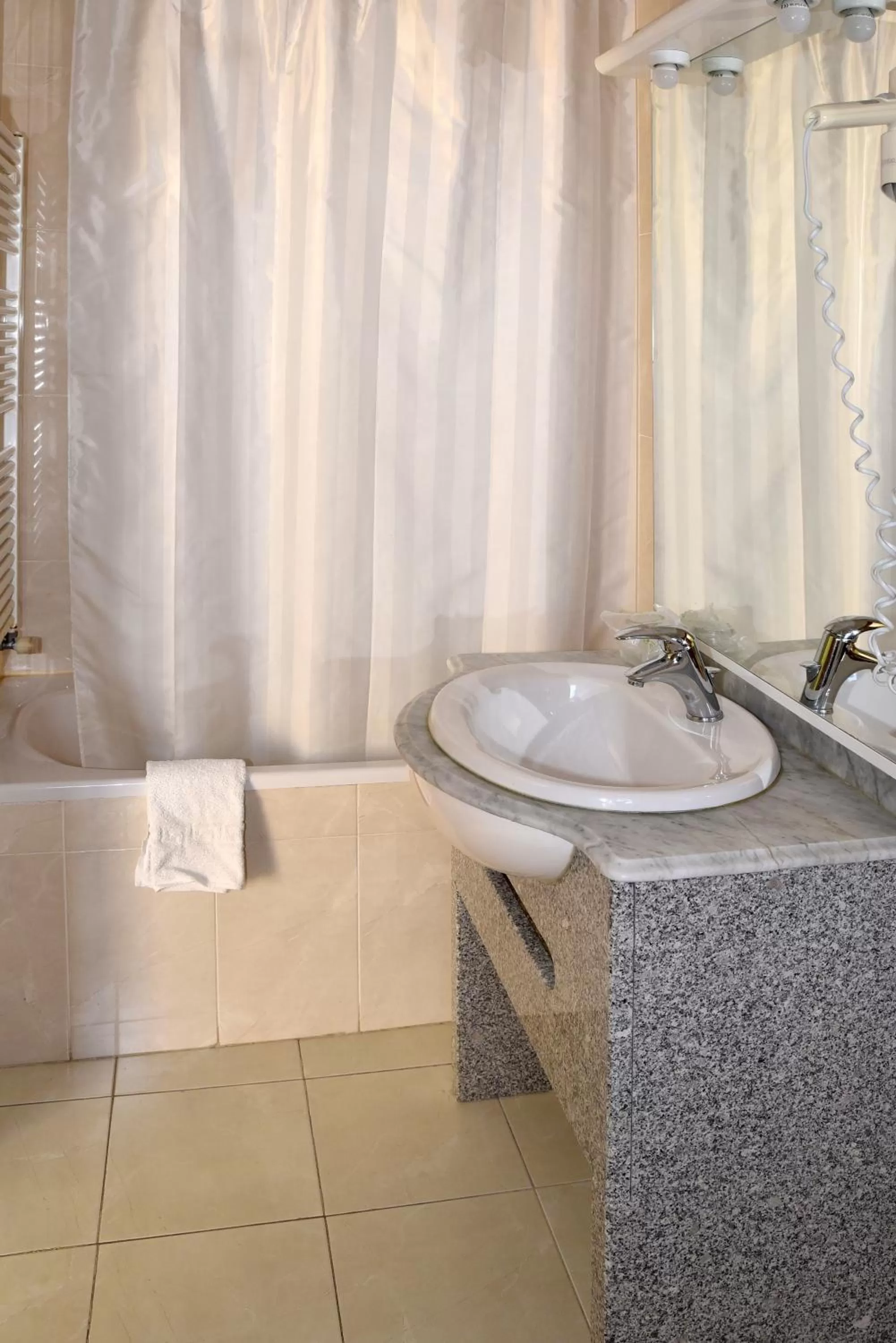 Toilet, Bathroom in Quinta da Seixeda