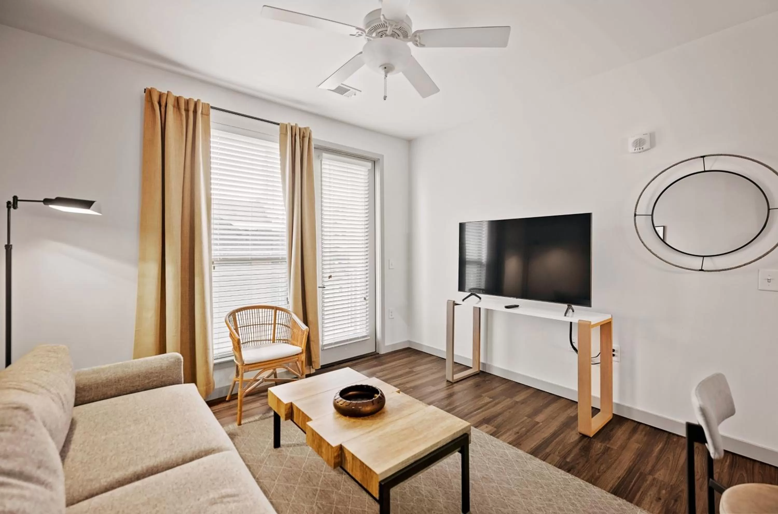 TV and multimedia in Placemakr Music Row - Vanderbilt