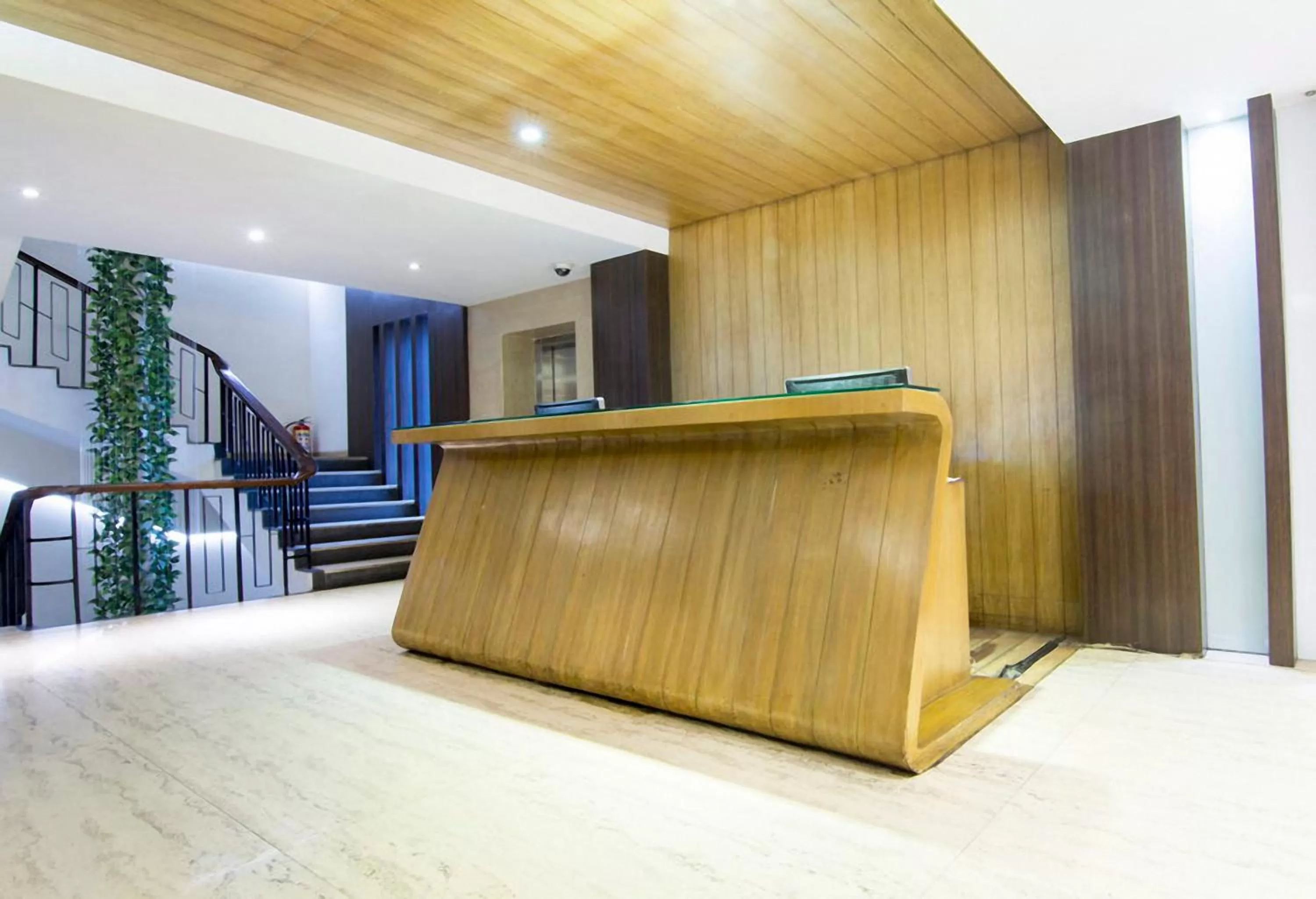 Lobby or reception in The Roa Hotel