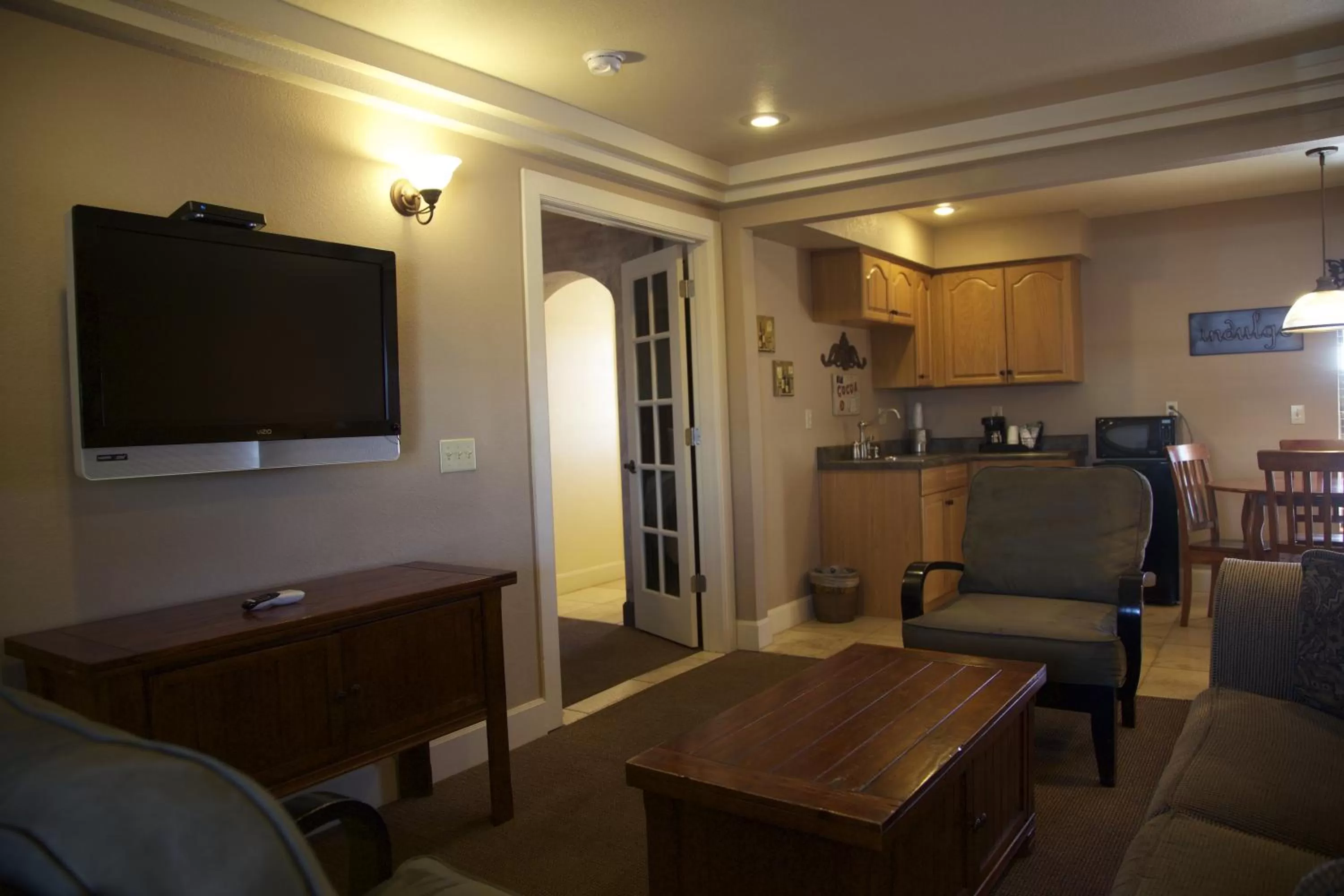 TV and multimedia in The Lodge on Route 66