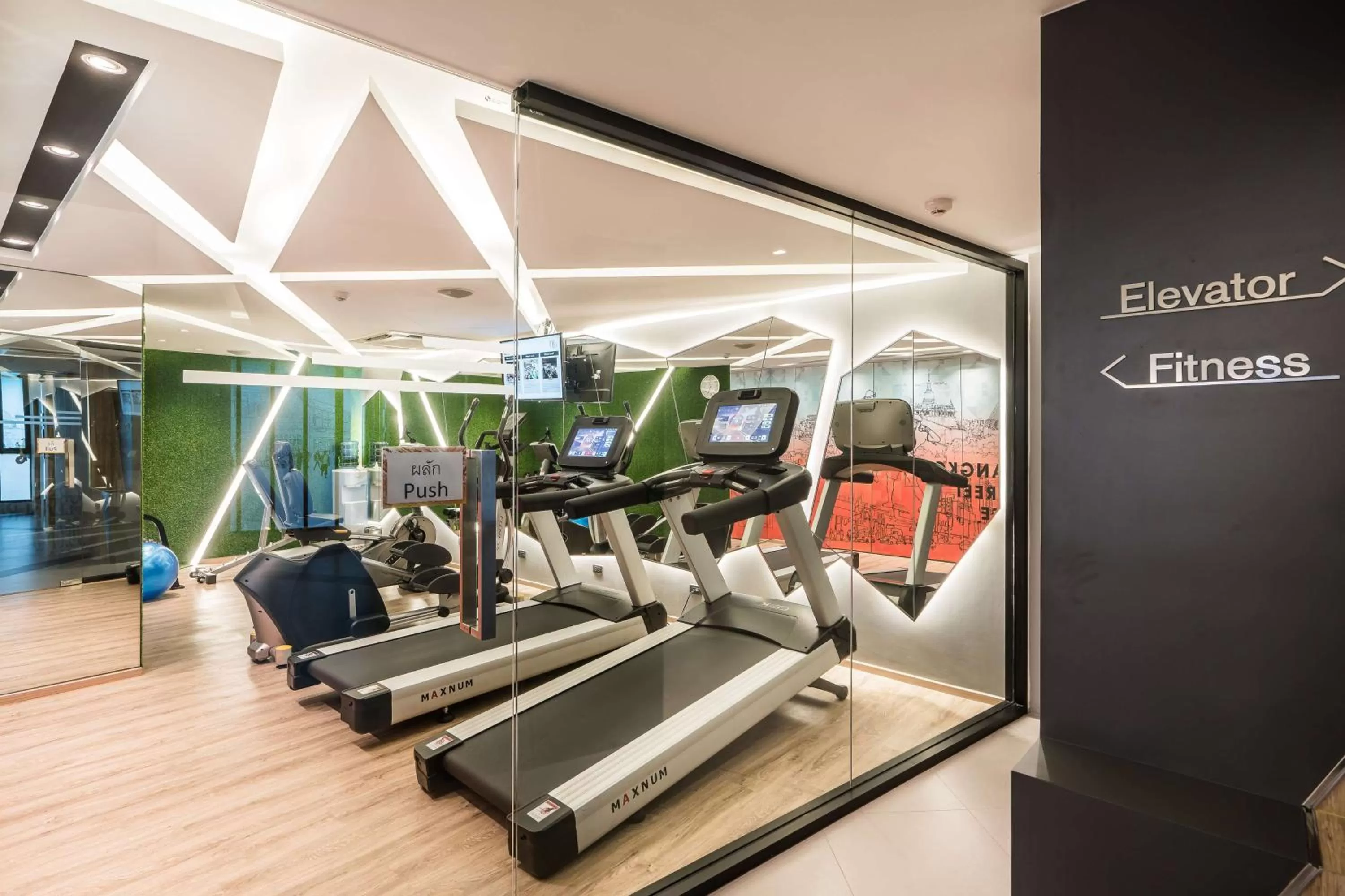 Spa and wellness centre/facilities in Vib Best Western Sanam Pao