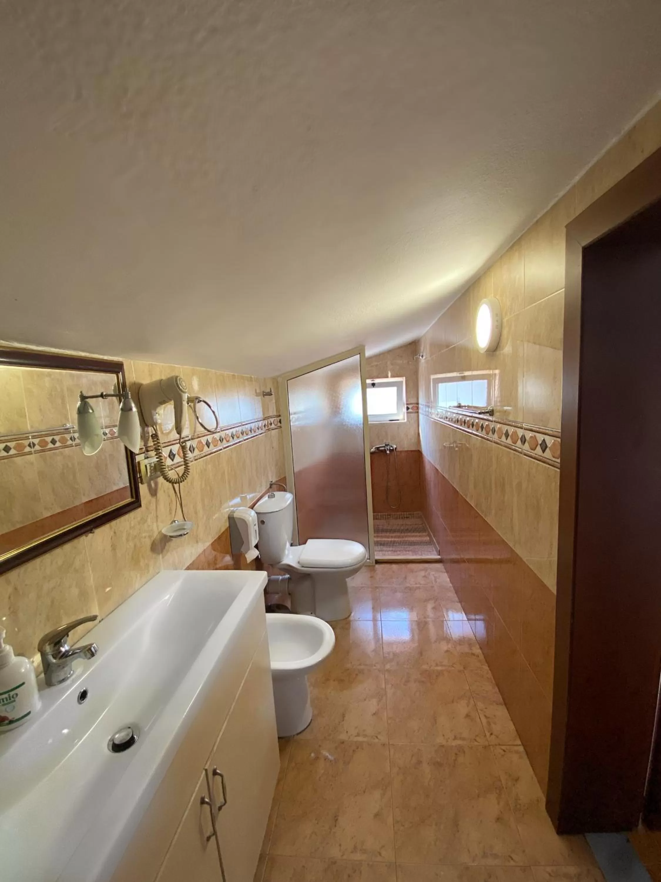 Shower, Bathroom in Hotel Millenium Tirana