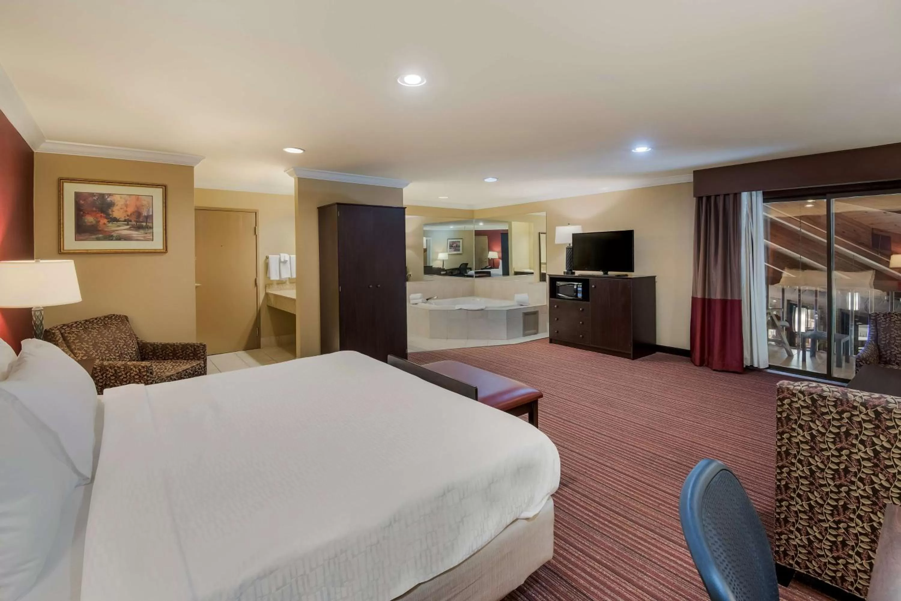 King Room with Balcony - Non-Smoking in Best Western Sycamore Inn