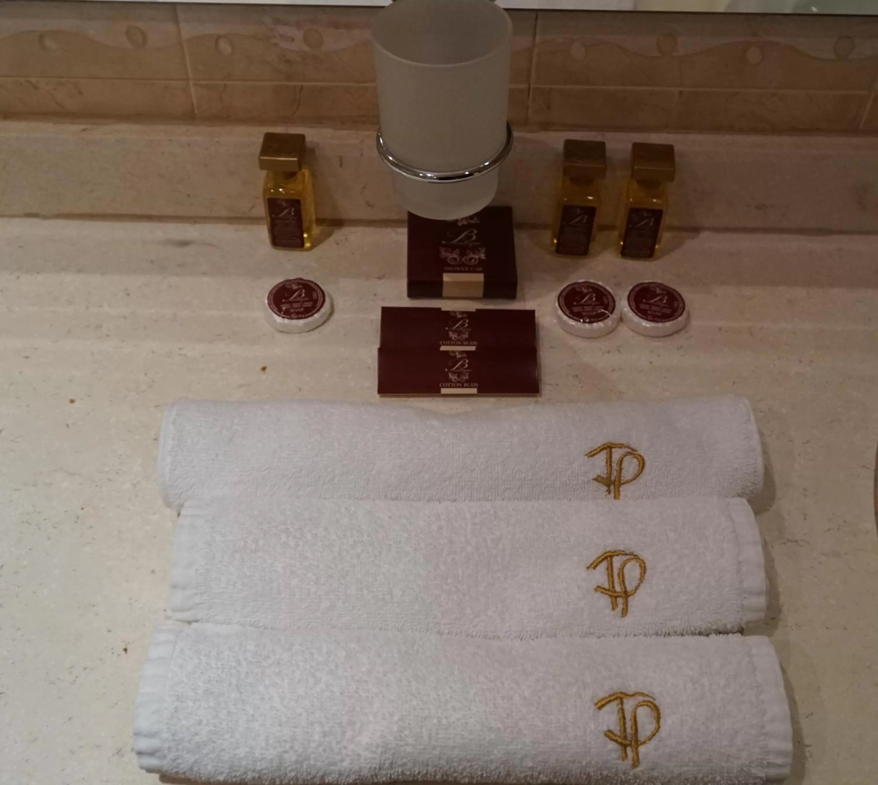 Bathroom in Troyan Plaza Hotel