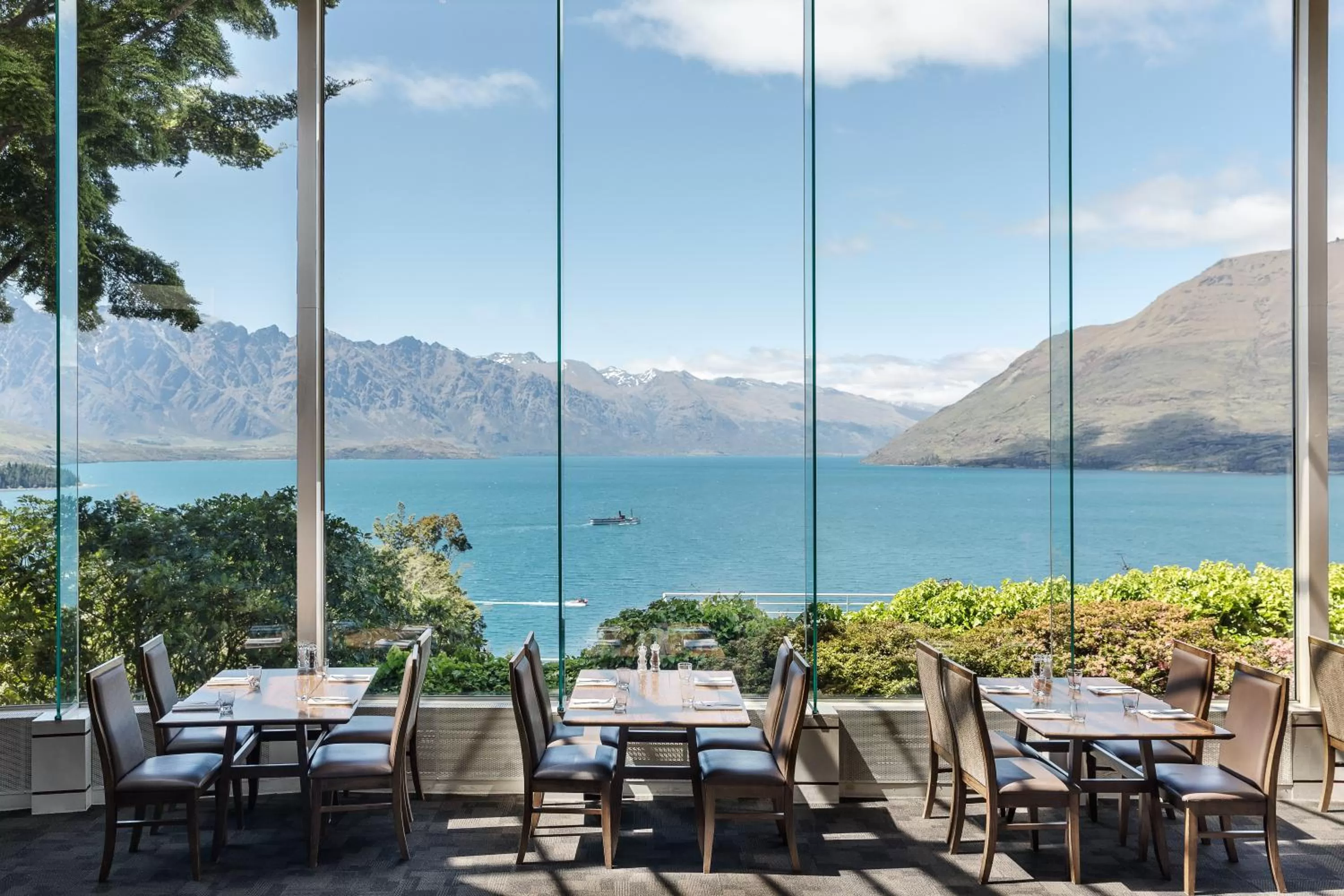 Restaurant/places to eat in Mercure Queenstown Resort
